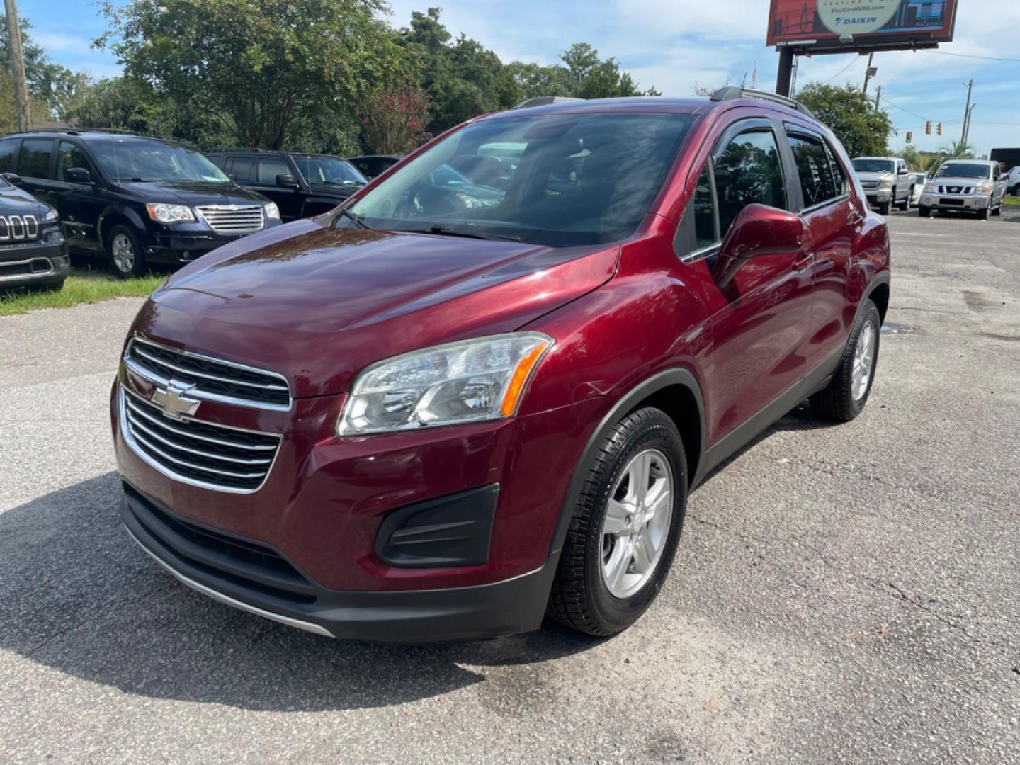 2016 RED CHEVROLET TRAX 1LT (3GNCJLSB5GL) with an 1.4L engine, Automatic transmission, located at 5103 Dorchester Rd., Charleston, SC, 29418-5607, (843) 767-1122, 36.245171, -115.228050 - Clean & comfortable interior equipped with AUX/USB/Bluetooth, Backup Camera, Power Windows, Power Locks, Power Mirrors, Spacious Cargo, Alloy Wheels. Clean CarFax (no accidents reported!) 123k miles Located at New Life Auto Sales! 2018-2023 Top 5 Finalist for Charleston City Paper's BEST PLACE TO B - Photo#2