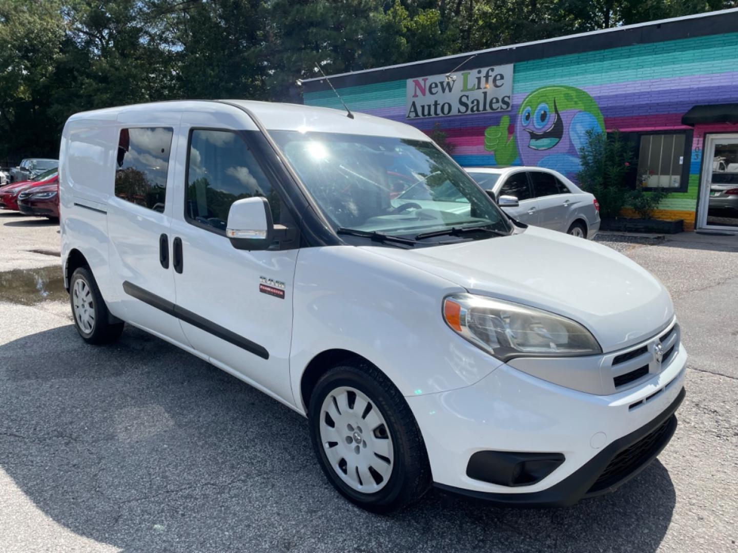 2017 WHITE RAM PROMASTER CITY SLT (ZFBERFBBXH6) with an 2.4L engine, Automatic transmission, located at 5103 Dorchester Rd., Charleston, SC, 29418-5607, (843) 767-1122, 36.245171, -115.228050 - Photo#0