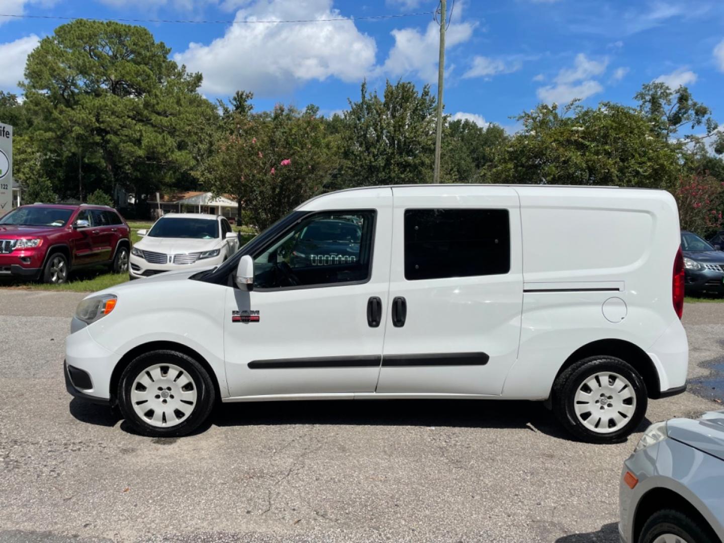 2017 WHITE RAM PROMASTER CITY SLT (ZFBERFBBXH6) with an 2.4L engine, Automatic transmission, located at 5103 Dorchester Rd., Charleston, SC, 29418-5607, (843) 767-1122, 36.245171, -115.228050 - Photo#2