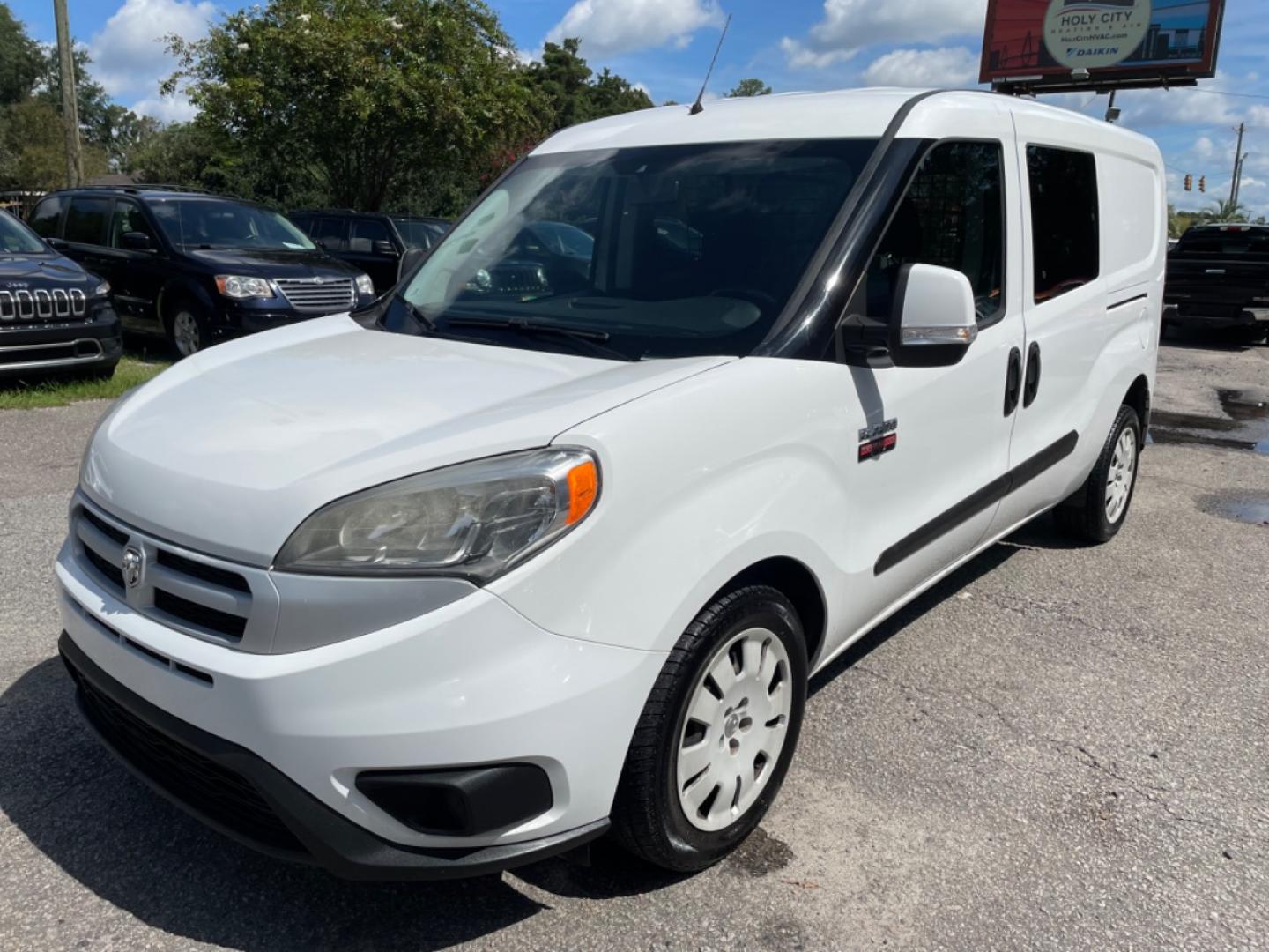 2017 WHITE RAM PROMASTER CITY SLT (ZFBERFBBXH6) with an 2.4L engine, Automatic transmission, located at 5103 Dorchester Rd., Charleston, SC, 29418-5607, (843) 767-1122, 36.245171, -115.228050 - Photo#3