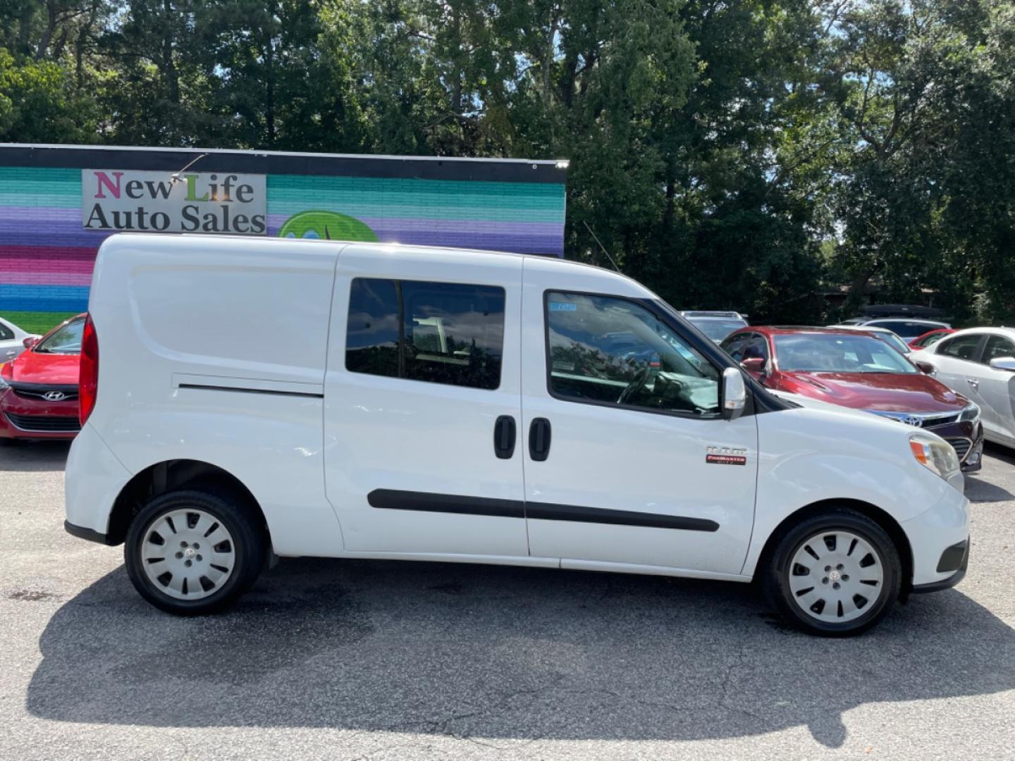 2017 WHITE RAM PROMASTER CITY SLT (ZFBERFBBXH6) with an 2.4L engine, Automatic transmission, located at 5103 Dorchester Rd., Charleston, SC, 29418-5607, (843) 767-1122, 36.245171, -115.228050 - Photo#7