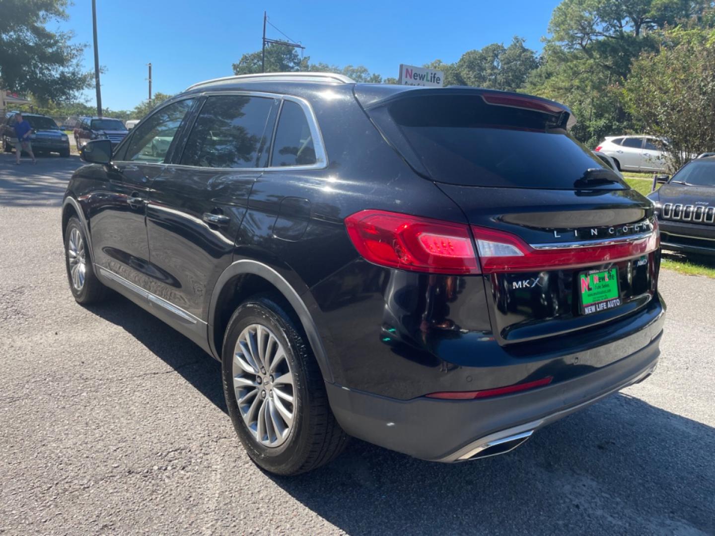 2016 BLACK LINCOLN MKX SELECT (2LMPJ8KR2GB) with an 3.7L engine, Automatic transmission, located at 5103 Dorchester Rd., Charleston, SC, 29418-5607, (843) 767-1122, 36.245171, -115.228050 - Photo#3