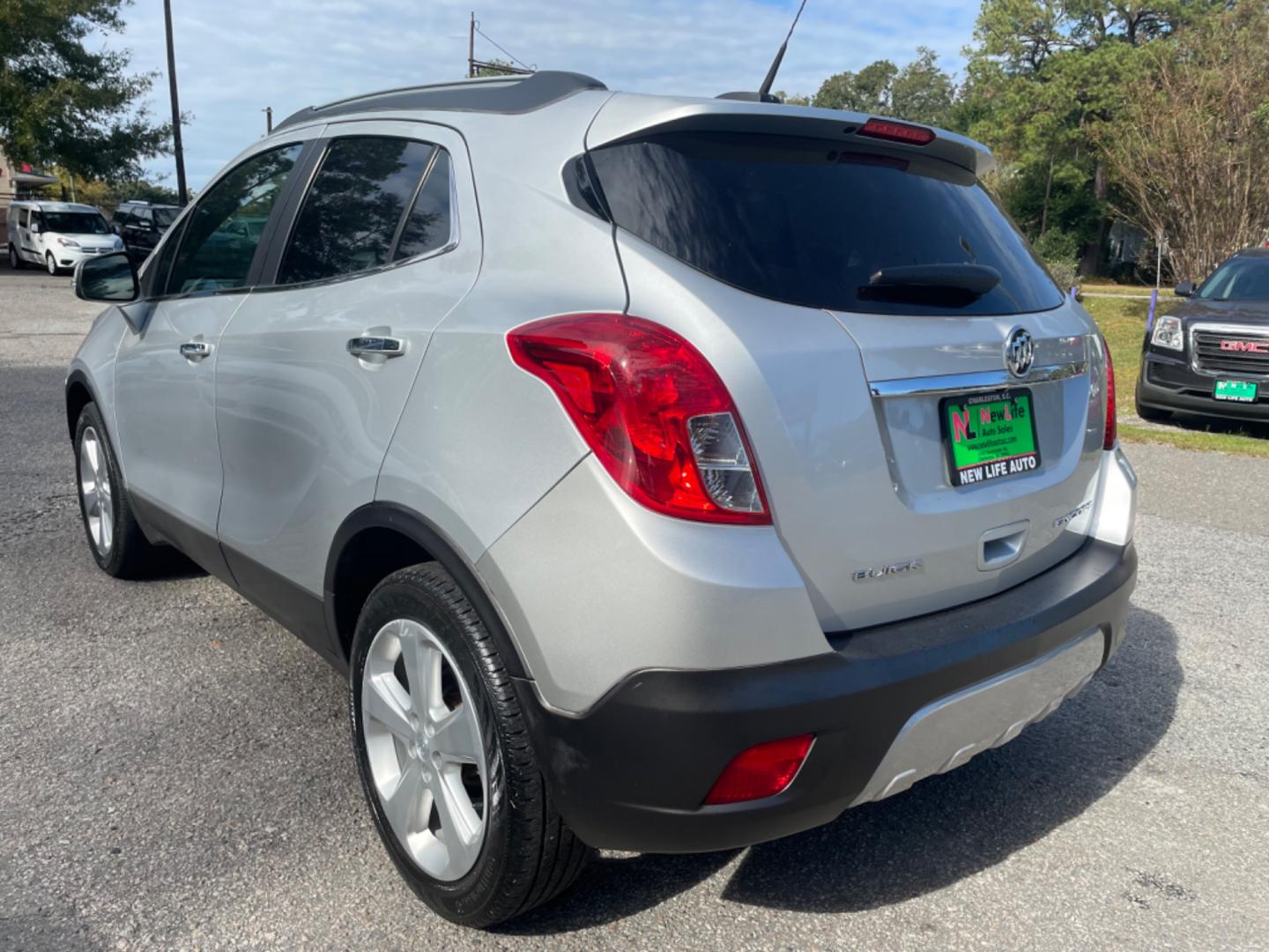 2015 SILVER BUICK ENCORE (KL4CJCSB6FB) with an 1.4L engine, Automatic transmission, located at 5103 Dorchester Rd., Charleston, SC, 29418-5607, (843) 767-1122, 36.245171, -115.228050 - Clean CarFax (no accidents reported!) Clean interior well equipped with with Leather, CD/AUX/Sat/Bluetooth, Power Everything (windows, locks, seats, mirrors), Heated/Memory Seating, Keyless Entry, Alloy Wheels. Local Trade-in!! 105k miles Located at New Life Auto Sales! 2023 WINNER for Post & Couri - Photo#3