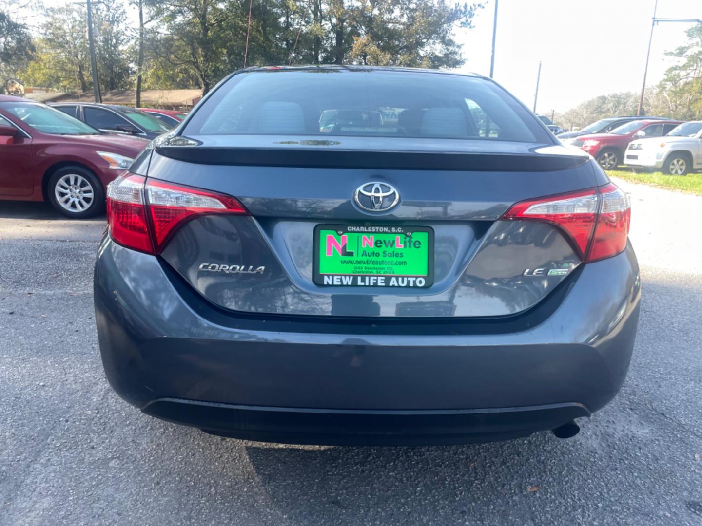 2015 GRAY TOYOTA COROLLA ECO (2T1BPRHE5FC) with an 1.8L engine, Continuously Variable transmission, located at 5103 Dorchester Rd., Charleston, SC, 29418-5607, (843) 767-1122, 36.245171, -115.228050 - Comfortable interior with CD/AUX/Bluetooth, Backup Camera, Power Windows, Powe Locks, Power Mirrors, Keyless Entry. Clean CarFax (no accidents reported!) 148k miles Located at New Life Auto Sales! 2023 WINNER for Post & Courier's Charleston's Choice Pre-owned Car Dealer AND 2018-2024 Top 5 Finalist - Photo#4