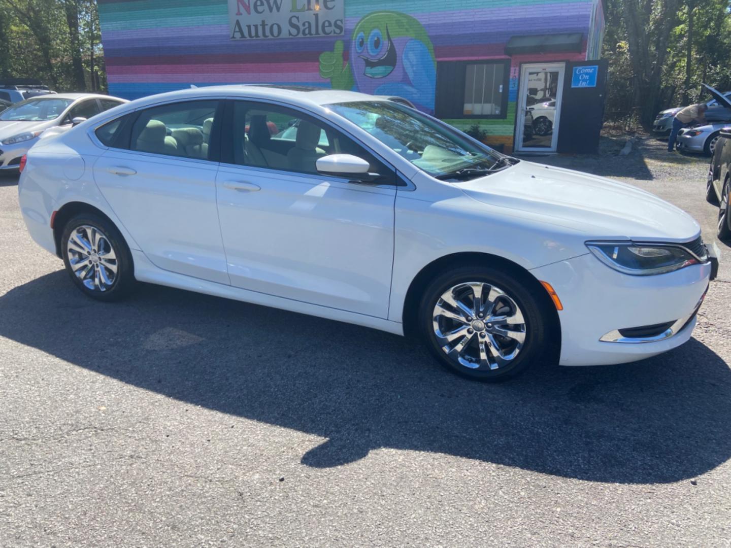 2016 WHITE CHRYSLER 200 LIMITED (1C3CCCAB1GN) with an 2.4L engine, Automatic transmission, located at 5103 Dorchester Rd., Charleston, SC, 29418-5607, (843) 767-1122, 36.245171, -115.228050 - Photo#6