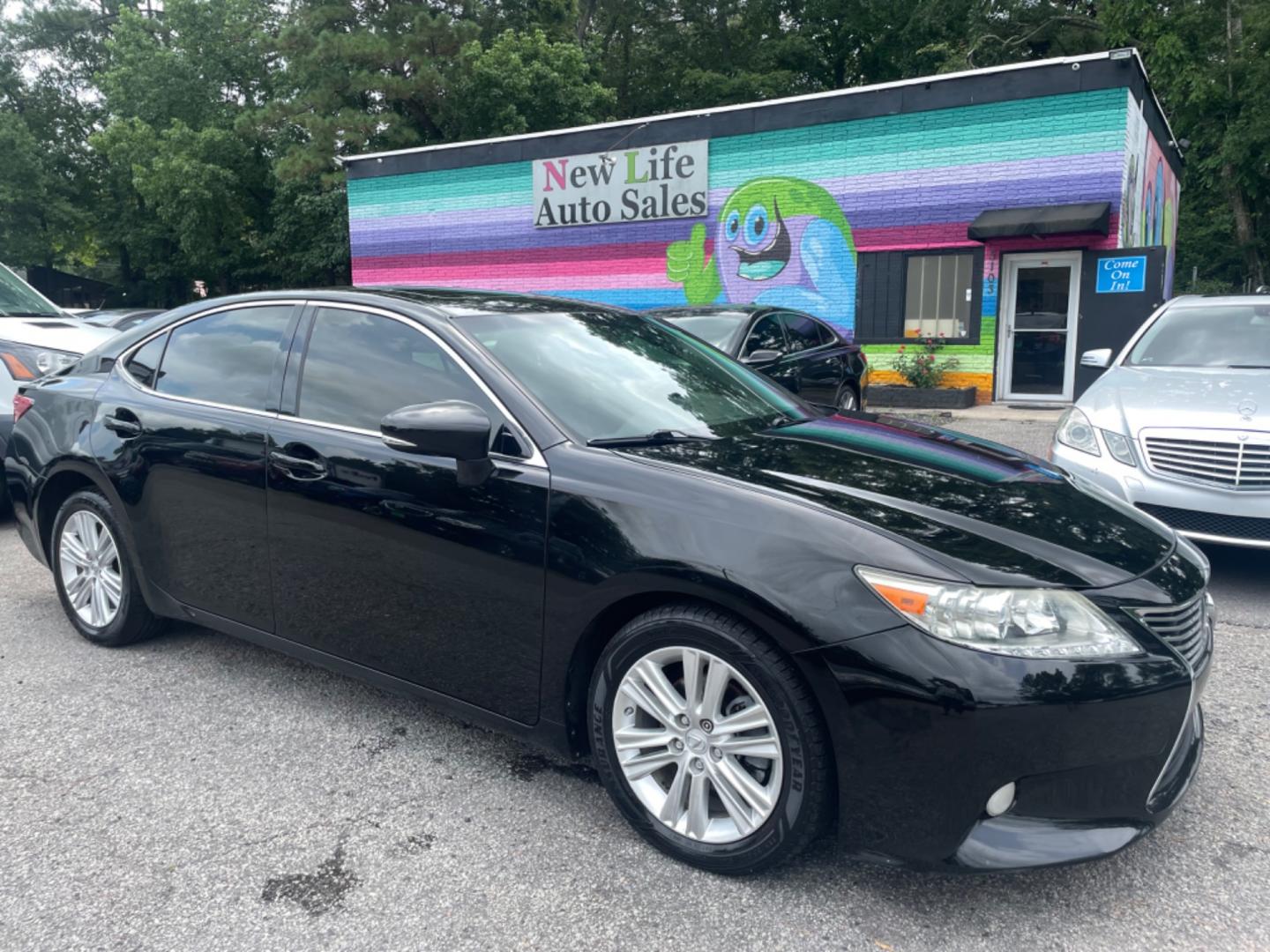 2015 BLACK LEXUS ES 350 (JTHBK1GG8F2) with an 3.5L engine, Automatic transmission, located at 5103 Dorchester Rd., Charleston, SC, 29418-5607, (843) 767-1122, 36.245171, -115.228050 - Sleek, Clean Interior with Leather, Sunroof, CD/AUX/Sat/Bluetooth, Dual Climate Control, Power Everything (windows, locks, seats, mirrors), Heated/Cooled/Memory Seats, Keyless Entry, Push Button Start, Alloy Wheels. 145k miles Located at New Life Auto Sales! 2023 WINNER for Post & Courier's Charles - Photo#0