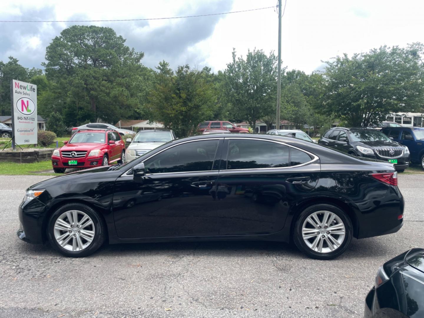 2015 BLACK LEXUS ES 350 (JTHBK1GG8F2) with an 3.5L engine, Automatic transmission, located at 5103 Dorchester Rd., Charleston, SC, 29418-5607, (843) 767-1122, 36.245171, -115.228050 - Sleek, Clean Interior with Leather, Sunroof, CD/AUX/Sat/Bluetooth, Dual Climate Control, Power Everything (windows, locks, seats, mirrors), Heated/Cooled/Memory Seats, Keyless Entry, Push Button Start, Alloy Wheels. 145k miles Located at New Life Auto Sales! 2023 WINNER for Post & Courier's Charles - Photo#3