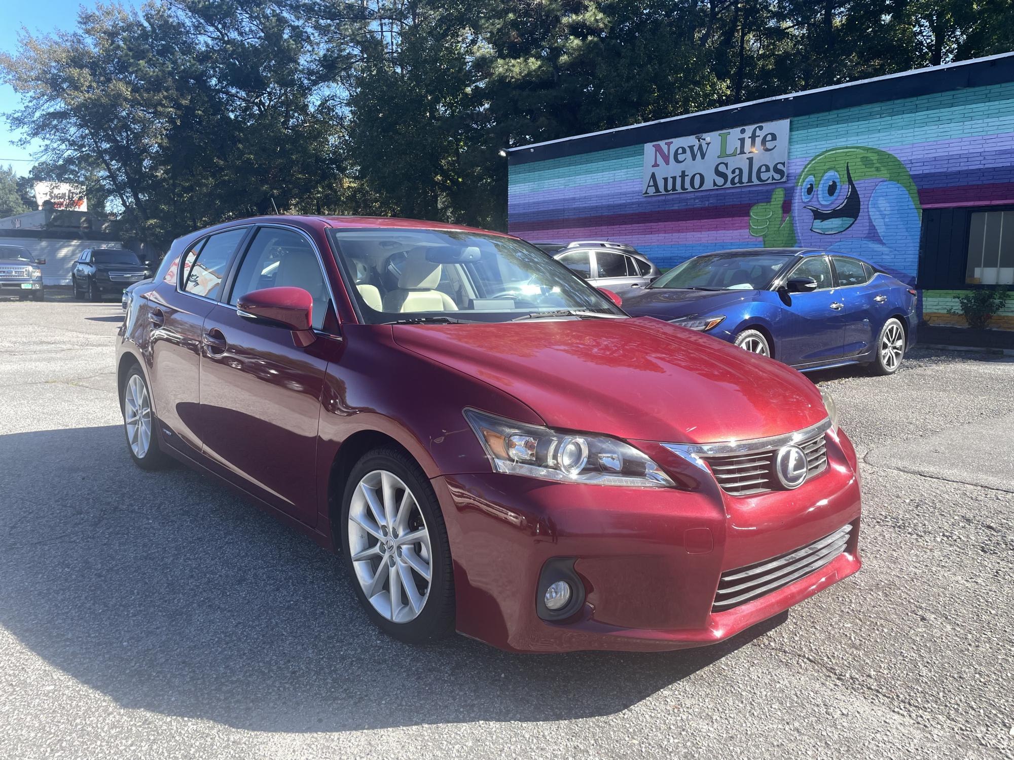 photo of 2013 LEXUS CT 200 Premium Package - Now $14,575! GREAT CONDITION!