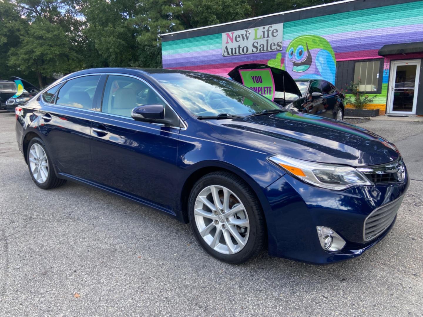 2013 BLUE TOYOTA AVALON BASE (4T1BK1EB3DU) with an 3.5L engine, Automatic transmission, located at 5103 Dorchester Rd., Charleston, SC, 29418-5607, (843) 767-1122, 36.245171, -115.228050 - Leather interior, Sunroof, Navigation, Backup Camera, CD/AUX/USB/Bluetooth, Dual Climate Control, Power Everything (windows, locks, seats, mirrors), Heated/Memory Seats, Push Button Start, Keyless Entry, Alloy Wheels. 124k miles Located at New Life Auto Sales! 2023 WINNER for Post & Courier's Charl - Photo#0