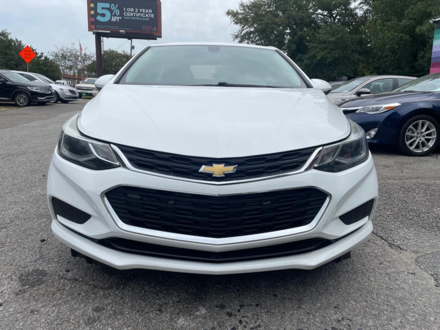 2018 WHITE CHEVROLET CRUZE LT (1G1BE5SM7J7) with an 1.4L engine, Automatic transmission, located at 5103 Dorchester Rd., Charleston, SC, 29418-5607, (843) 767-1122, 36.245171, -115.228050 - Sporty interior with Radio/AUX/USB/Sat/Bluetooth, OnStar, Power Everything (windows, locks, seat, mirrors), Heated Seats, Keyless Entry, Alloy Wheels. 118k miles Located at New Life Auto Sales! 2023 WINNER for Post & Courier's Charleston's Choice Pre-owned Car Dealer AND 2018-2024 Top 5 Finalist fo - Photo#1