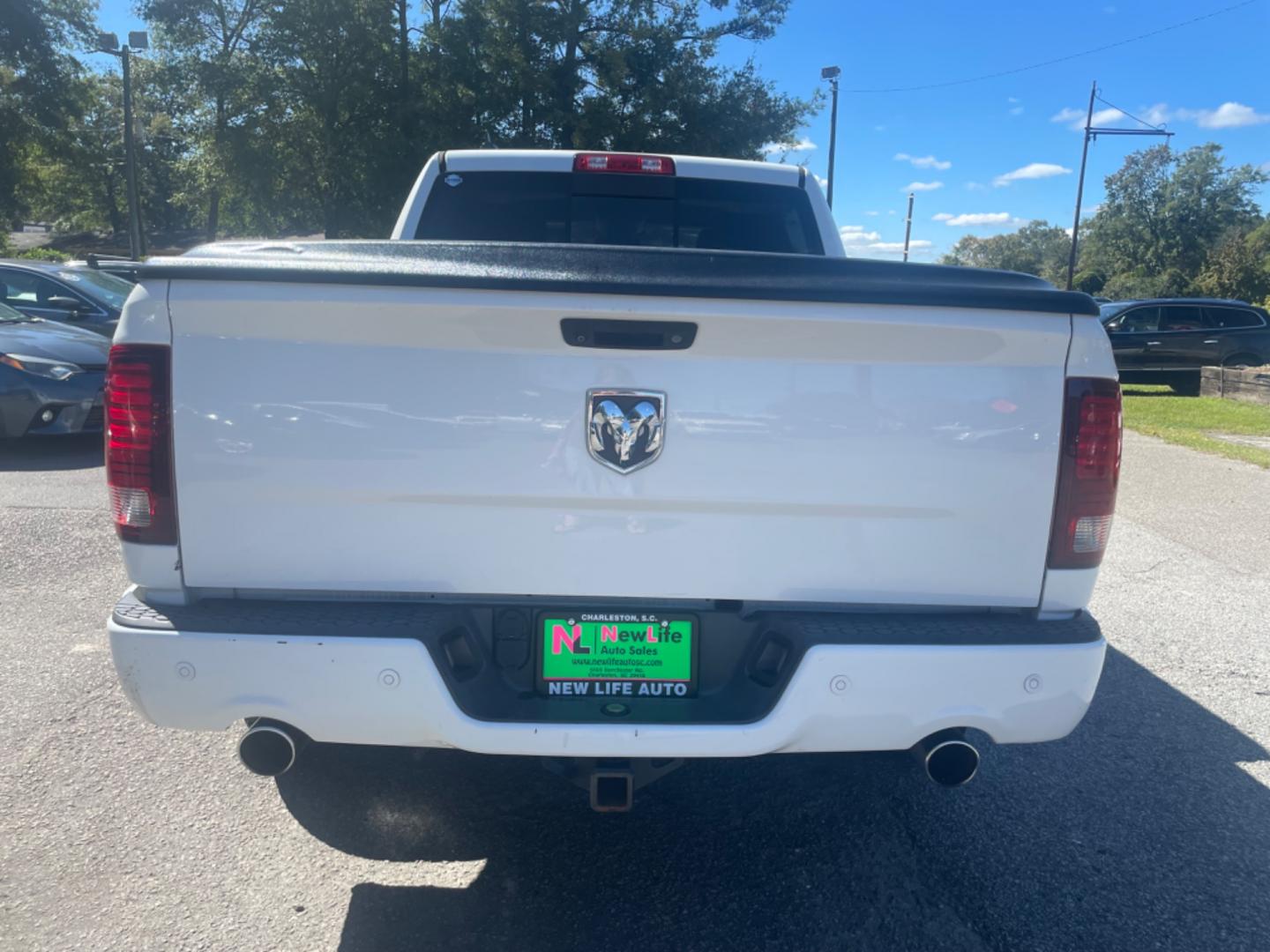 2015 WHITE RAM 1500 SPORT (1C6RR6MTXFS) with an 5.7L engine, Automatic transmission, located at 5103 Dorchester Rd., Charleston, SC, 29418-5607, (843) 767-1122, 36.245171, -115.228050 - Spacious Interior with Navigation, Backup Camera, Blutooth/AUX/Sat, Dual Climate Control, Power Everything (windows, locks, seat, mirrors) Heated Seats, Heated Steering Wheel, All-weather Mats, Push Button Start, Keyless Entry, Running Boards, Hard Bed Cover, Tow Package, Alloy Wheels. Certified One - Photo#5