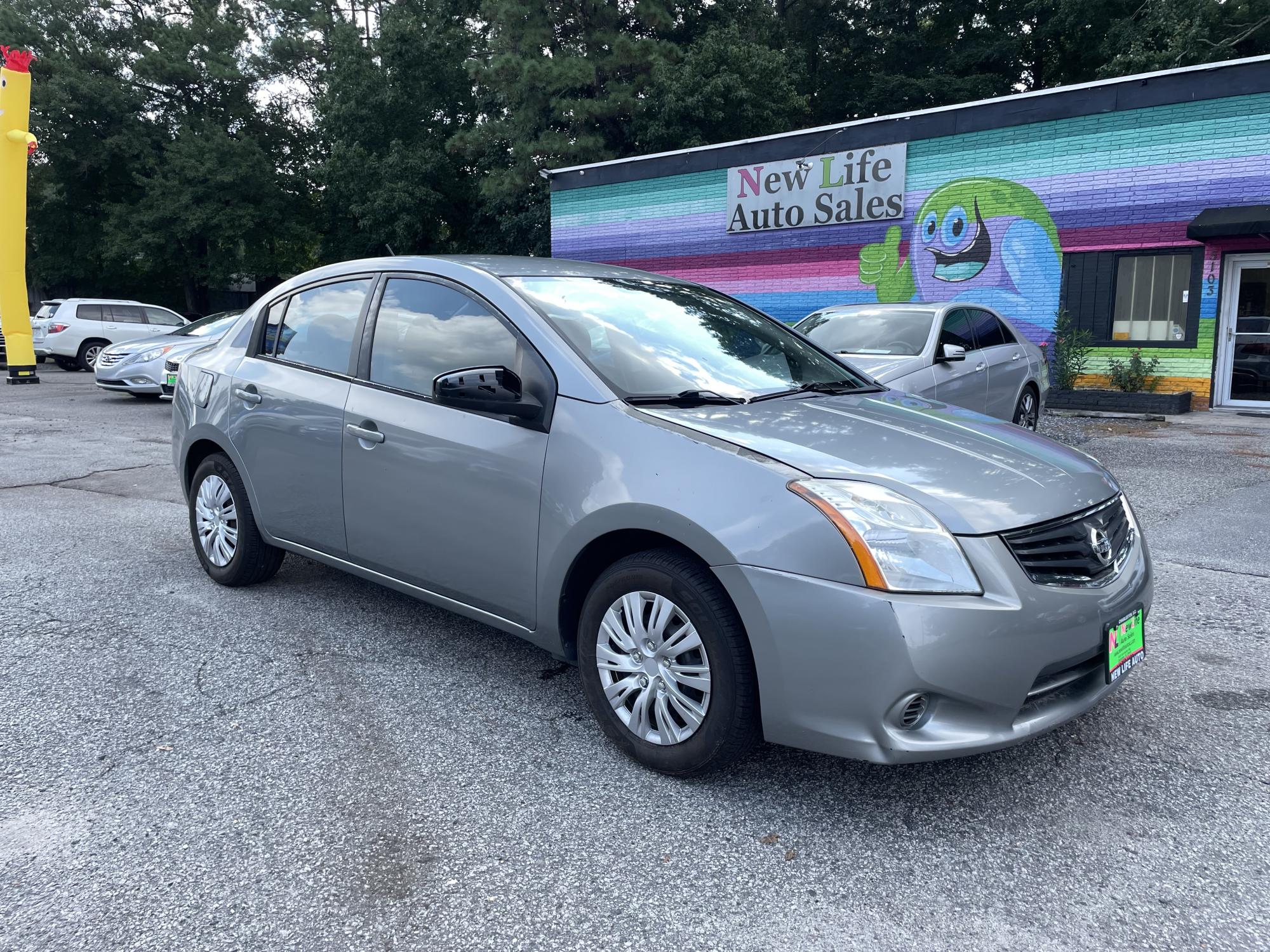 photo of 2010 NISSAN SENTRA 2.0 - Back to School Special! Local Trade!!