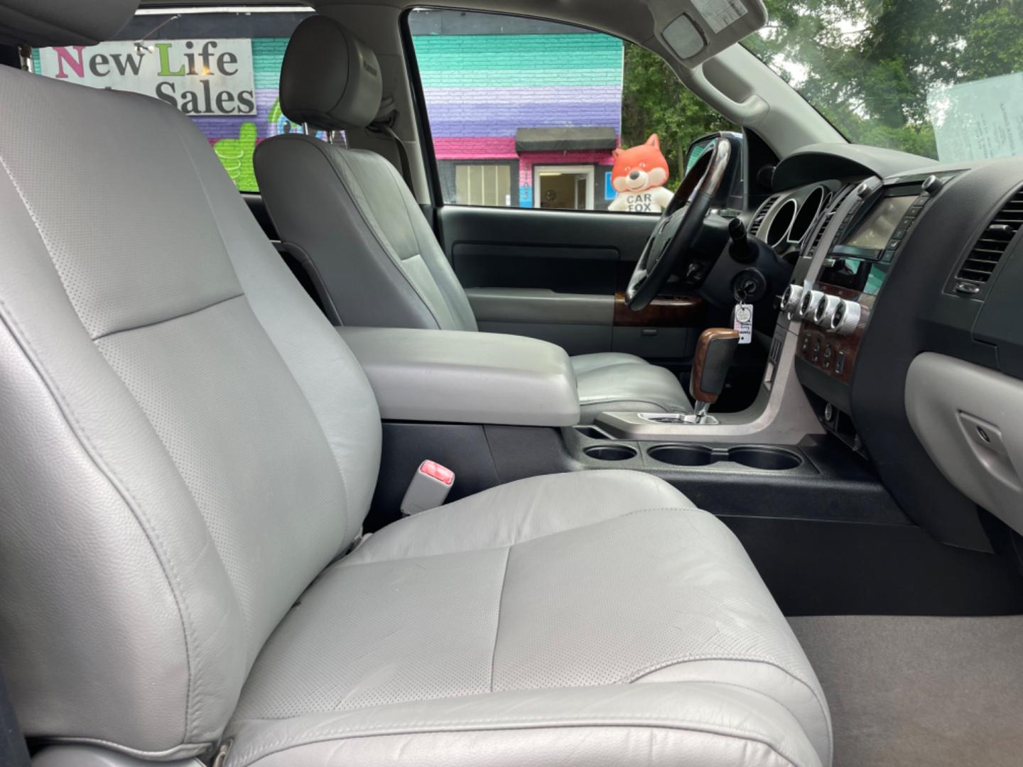 2011 GRAY TOYOTA TUNDRA LIMITED (5TFFY5F1XBX) with an 5.7L engine, Automatic transmission, located at 5103 Dorchester Rd., Charleston, SC, 29418-5607, (843) 767-1122, 36.245171, -115.228050 - Photo#9