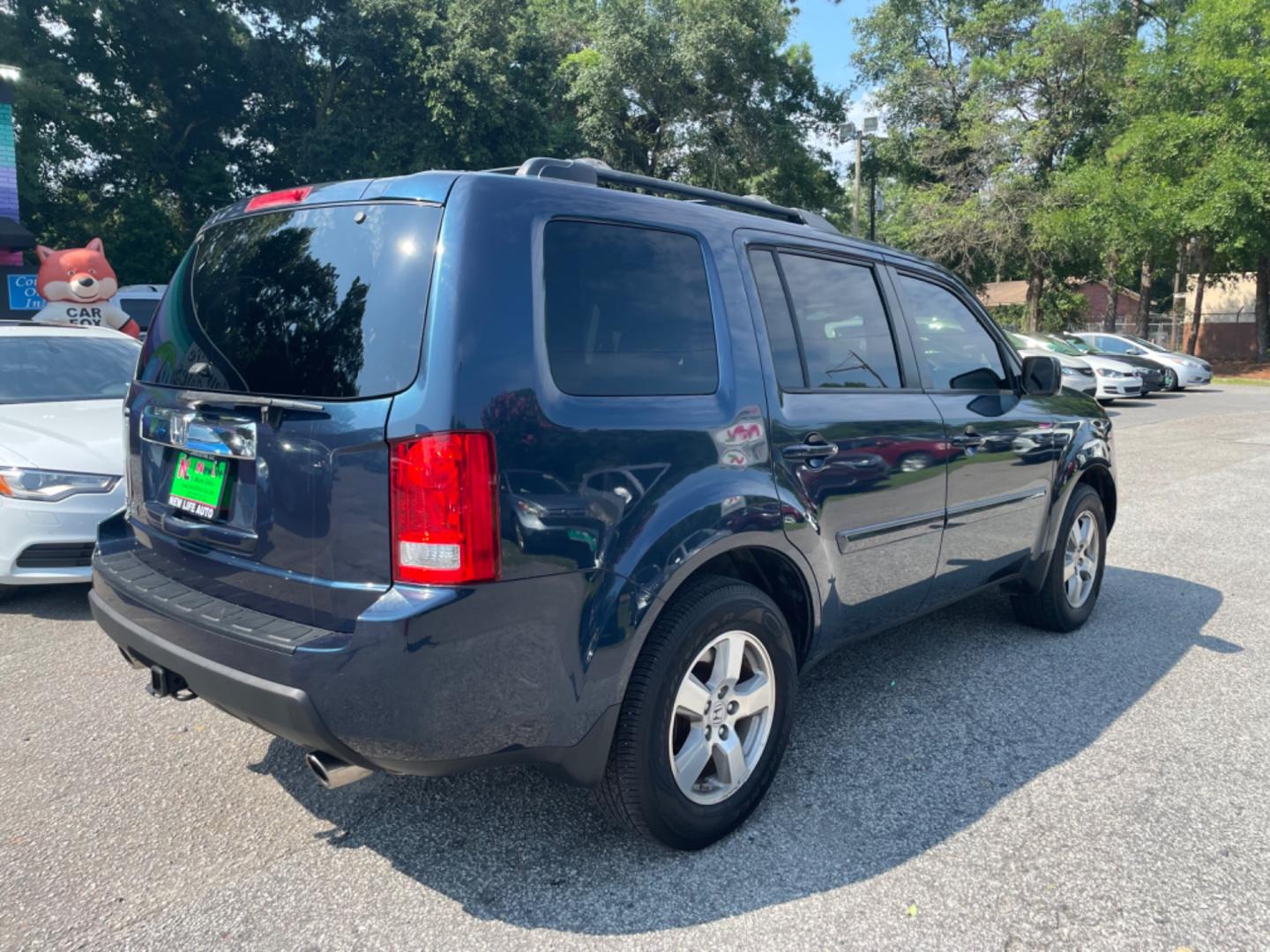 2011 BLUE HONDA PILOT EX-L W/DVD (5FNYF3H66BB) with an 3.5L engine, Automatic transmission, located at 5103 Dorchester Rd., Charleston, SC, 29418-5607, (843) 767-1122, 36.245171, -115.228050 - Photo#6