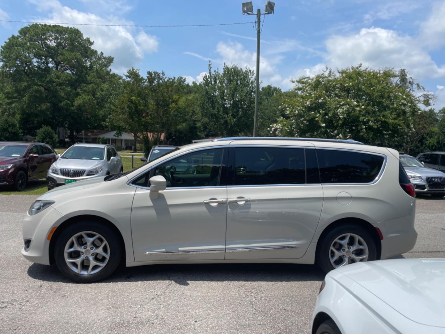 2017 WHITE CHRYSLER PACIFICA TOURING-L PLUS (2C4RC1EG5HR) with an 3.6L engine, Automatic transmission, located at 5103 Dorchester Rd., Charleston, SC, 29418-5607, (843) 767-1122, 36.245171, -115.228050 - Photo#2