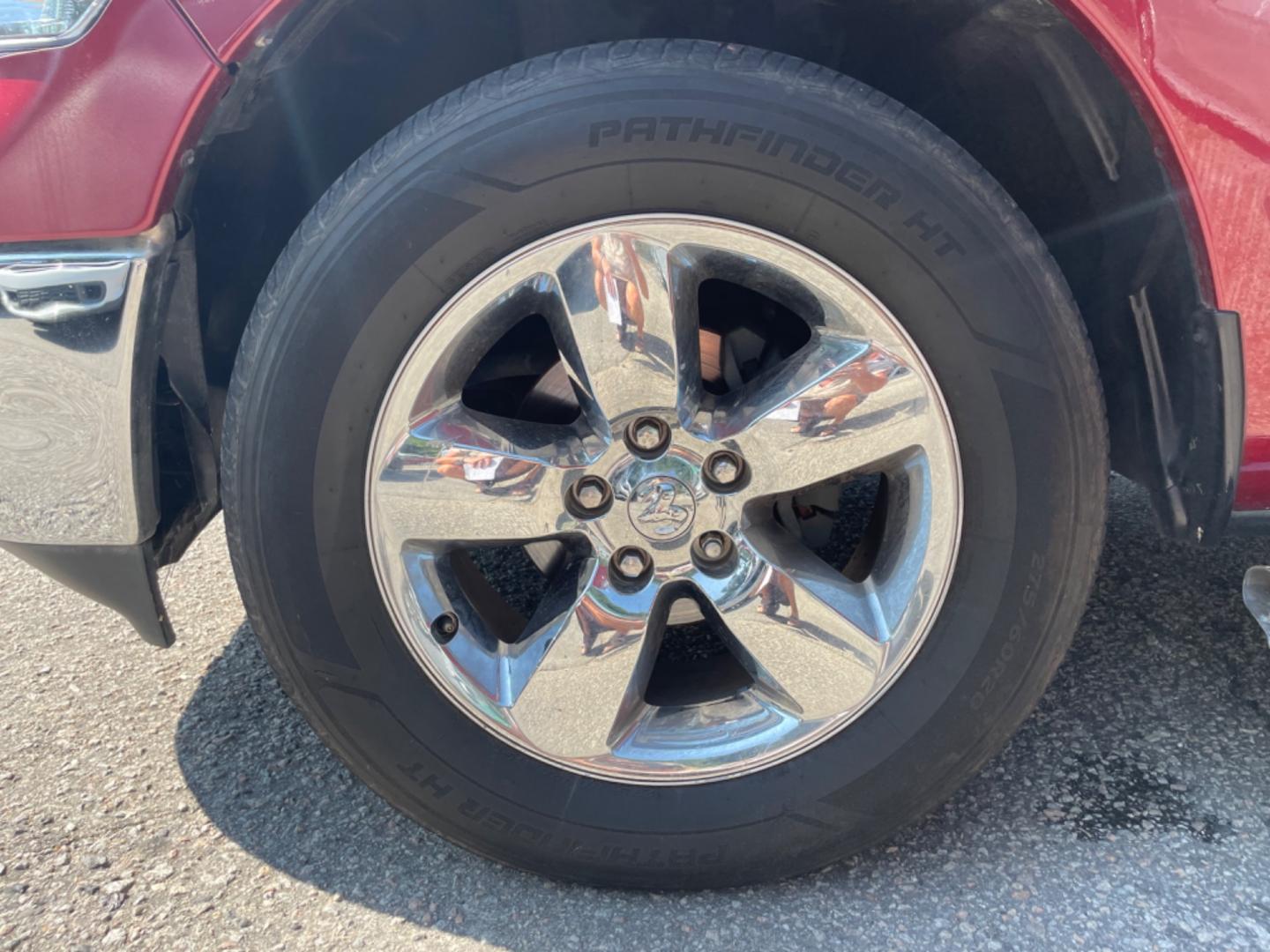 2014 RED RAM 1500 SLT (1C6RR6GG2ES) with an 3.6L engine, Automatic transmission, located at 5103 Dorchester Rd., Charleston, SC, 29418-5607, (843) 767-1122, 36.245171, -115.228050 - Photo#20