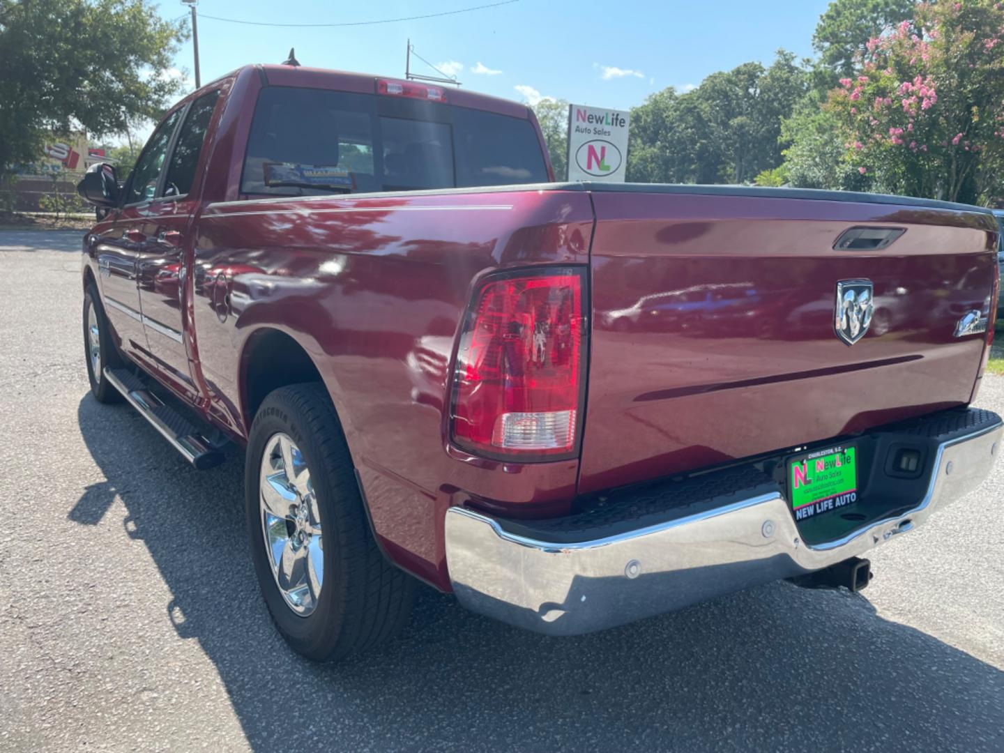 2014 RED RAM 1500 SLT (1C6RR6GG2ES) with an 3.6L engine, Automatic transmission, located at 5103 Dorchester Rd., Charleston, SC, 29418-5607, (843) 767-1122, 36.245171, -115.228050 - Photo#4