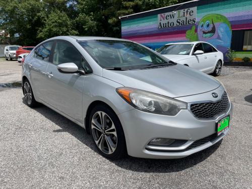 2015 KIA FORTE EX - Steal of a Deal! Full of Amenities!!