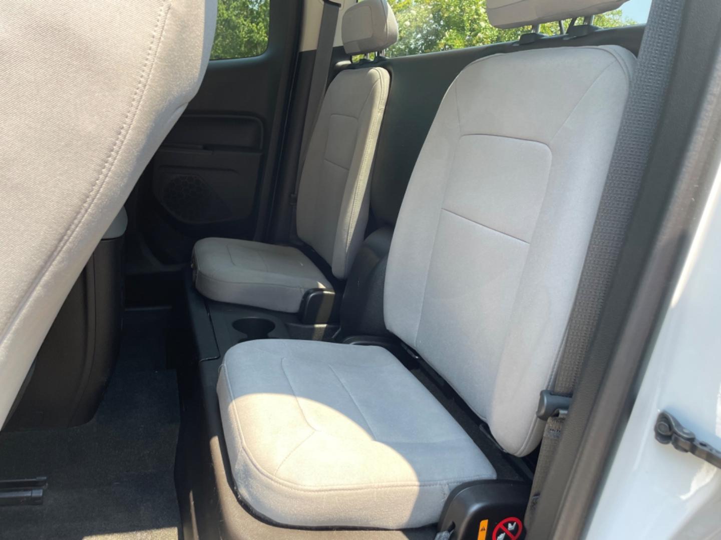 2016 WHITE CHEVROLET COLORADO WORK TRUCK (1GCHSBEA0G1) with an 2.5L engine, Automatic transmission, located at 5103 Dorchester Rd., Charleston, SC, 29418-5607, (843) 767-1122, 36.245171, -115.228050 - Photo#13