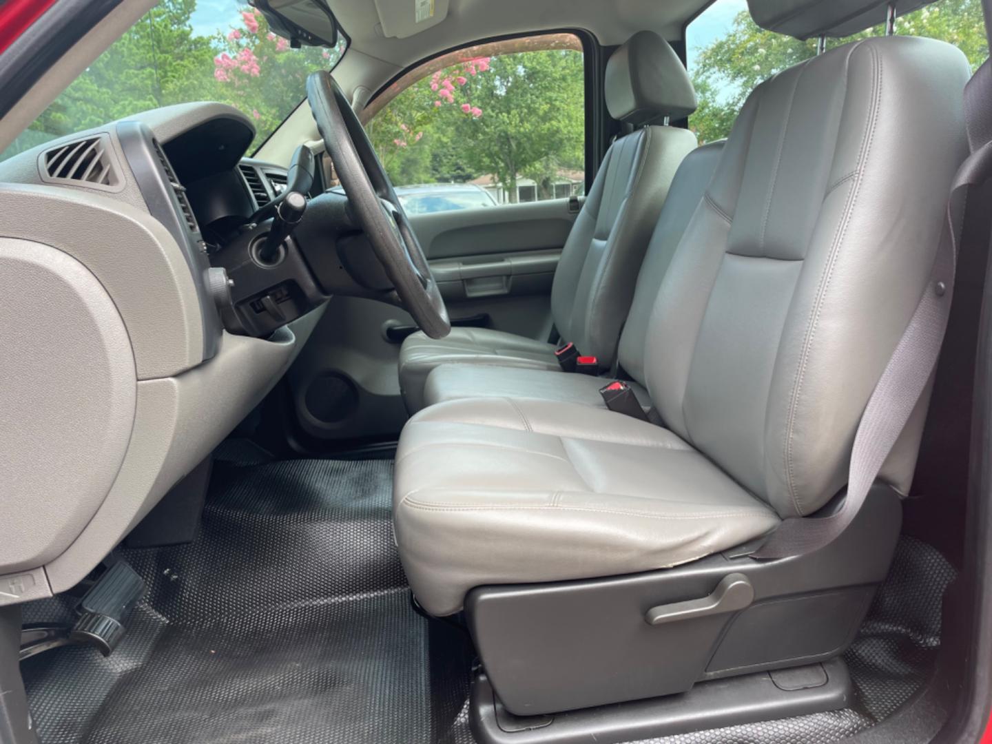 2009 RED CHEVROLET SILVERADO 1500 WORK TRUCK (1GCEC14X89Z) with an 4.3L engine, Automatic transmission, located at 5103 Dorchester Rd., Charleston, SC, 29418-5607, (843) 767-1122, 36.245171, -115.228050 - Certified One Owner Vehicle with Easy Clean Vinyl Interior, CD/AUX/USB, Running Boards, Long Bed with Bed Liner, Bed Cover, Tow Package. Local Trade-in!! 162k miles Located at New Life Auto Sales! 2023 WINNER for Post & Courier's Charleston's Choice Pre-owned Car Dealer AND 2018-2024 Top 5 Finalist - Photo#15