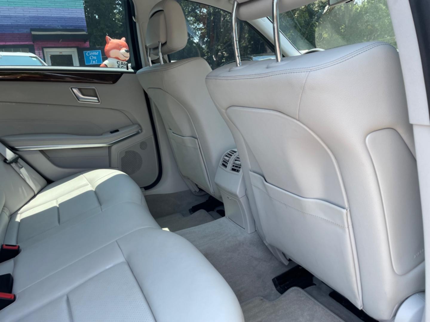 2016 SILVER MERCEDES-BENZ E-CLASS E 350 (WDDHF5KB7GB) with an 3.5L engine, Automatic transmission, located at 5103 Dorchester Rd., Charleston, SC, 29418-5607, (843) 767-1122, 36.245171, -115.228050 - Photo#10