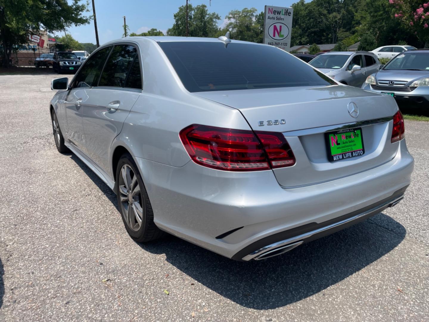 2016 SILVER MERCEDES-BENZ E-CLASS E 350 (WDDHF5KB7GB) with an 3.5L engine, Automatic transmission, located at 5103 Dorchester Rd., Charleston, SC, 29418-5607, (843) 767-1122, 36.245171, -115.228050 - Photo#3