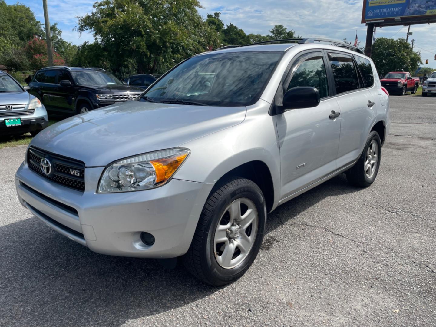 2007 SILVER TOYOTA RAV4 BASE (JTMZK33V075) with an 3.5L engine, Automatic transmission, located at 5103 Dorchester Rd., Charleston, SC, 29418-5607, (843) 767-1122, 36.245171, -115.228050 - Photo#2