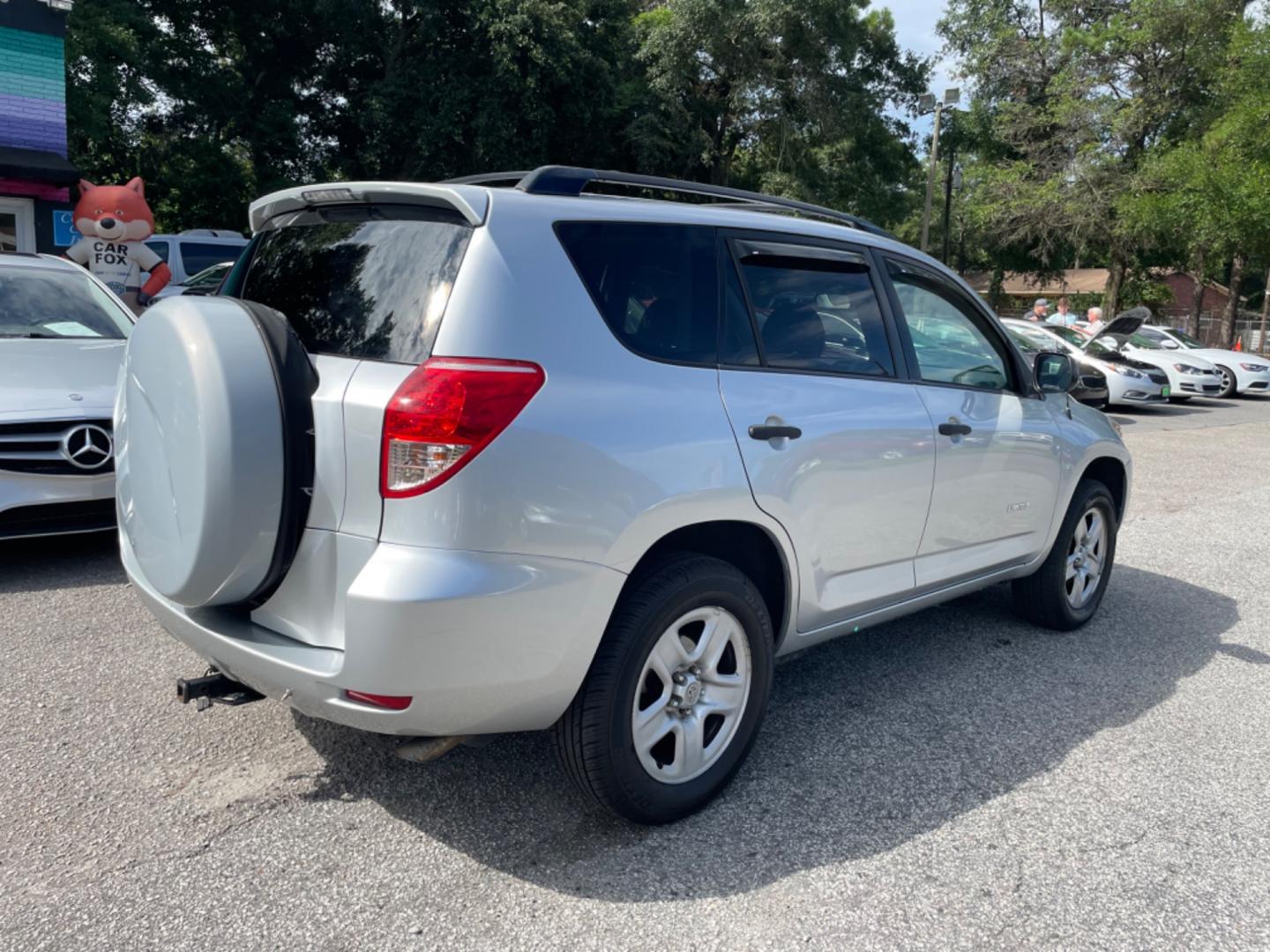 2007 SILVER TOYOTA RAV4 BASE (JTMZK33V075) with an 3.5L engine, Automatic transmission, located at 5103 Dorchester Rd., Charleston, SC, 29418-5607, (843) 767-1122, 36.245171, -115.228050 - Clean Interior with AM/FM/Bluetooth, Backup Camera, Power Windows, Power Locks, Power Mirrors, Keyless Entry, Alloy Wheels. Local Trade-in!! 179k miles Located at New Life Auto Sales! 2023 WINNER for Post & Courier's Charleston's Choice Pre-owned Car Dealer AND 2018-2024 Top 5 Finalist for Charlest - Photo#6