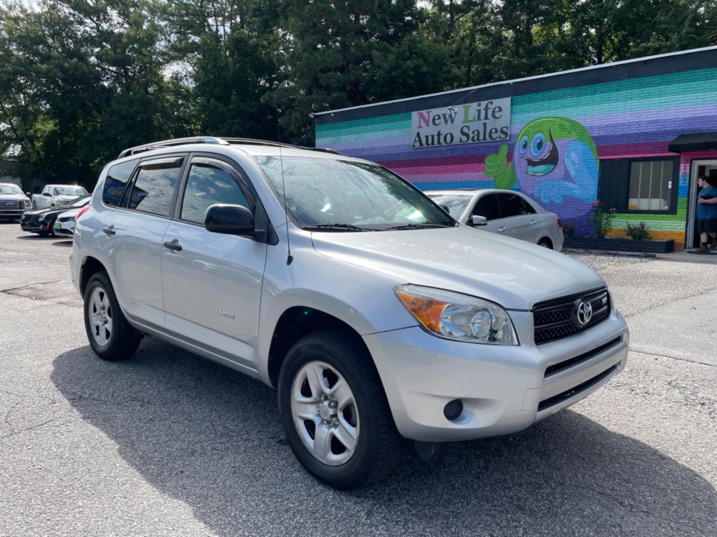 2007 SILVER TOYOTA RAV4 BASE (JTMZK33V075) with an 3.5L engine, Automatic transmission, located at 5103 Dorchester Rd., Charleston, SC, 29418-5607, (843) 767-1122, 36.245171, -115.228050 - Photo#0