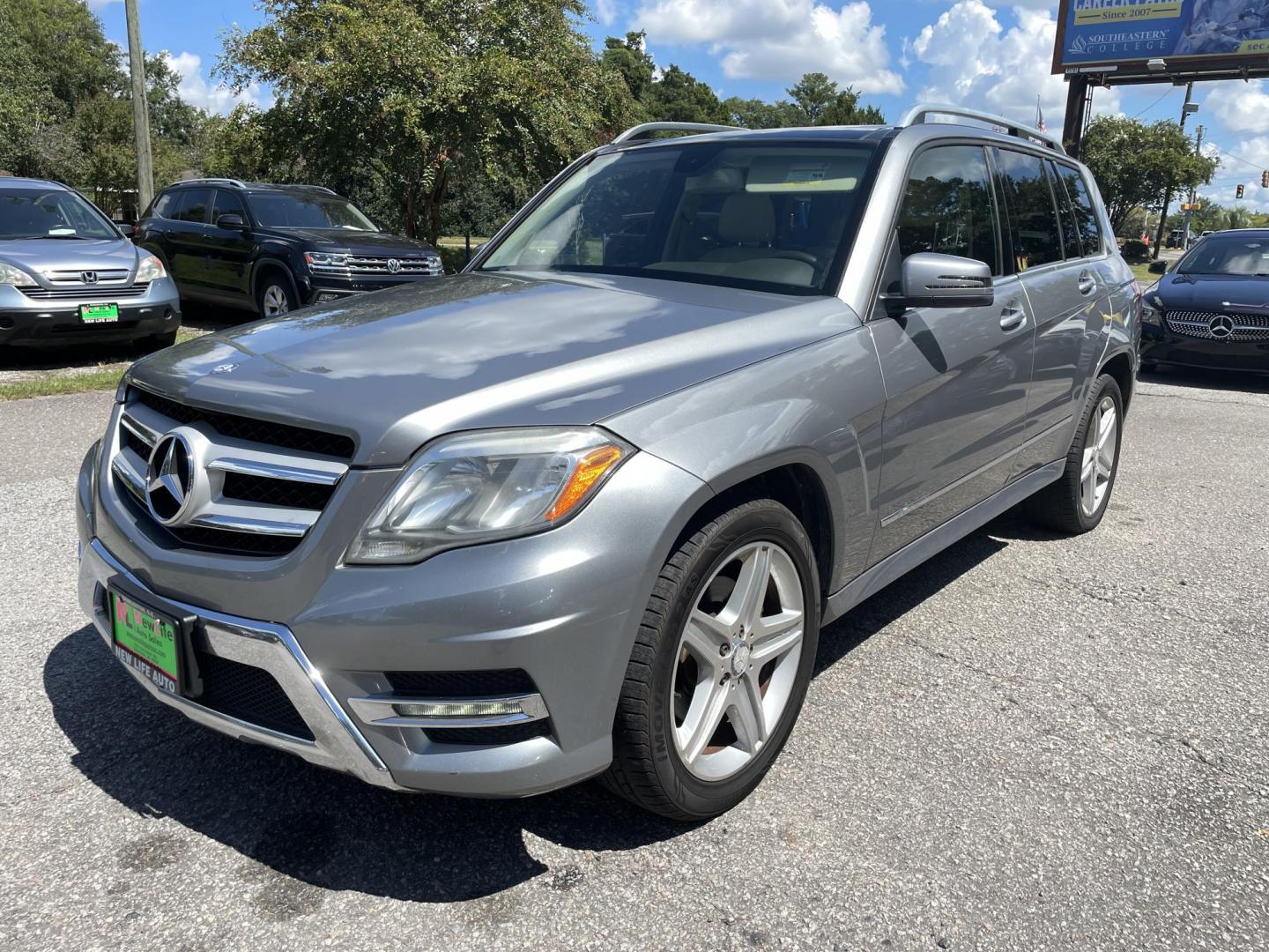 2014 GRAY MERCEDES-BENZ GLK250 (WDCGG0EB0EG) , Automatic transmission, located at 5103 Dorchester Rd., Charleston, SC, 29418-5607, (843) 767-1122, 36.245171, -115.228050 - Leather, Double sunroof, Navigation, Backup Camera, Hands-free Phone, CD/AM/FM, Dual Climate Control, Power Everything (windows, locks, seats, mirrors), Memory/Heated Seats, Power Liftgate, Keyless Entry, All-weather Mats, Alloy Wheels. 158k miles Located at New Life Auto Sales! 2023 WINNER for Pos - Photo#2