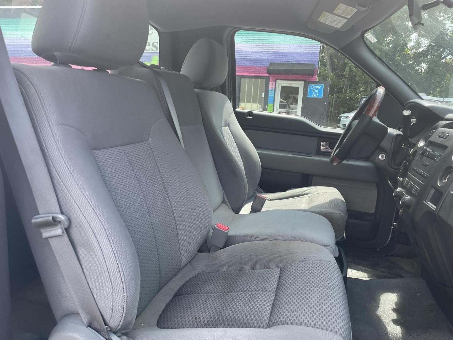 2013 WHITE FORD F-150 XL (1FTNF1CFXDK) with an 5.0L engine, Automatic transmission, located at 5103 Dorchester Rd., Charleston, SC, 29418-5607, (843) 767-1122, 36.245171, -115.228050 - Local Trade-in with AM/FM, Cold A/C, Easy Clean Vinyl Floor, Power Windows, Power Locks, Keyless Entry, Bed Liner, Tow Package. 258k miles Located at New Life Auto Sales! 2023 WINNER for Post & Courier's Charleston's Choice Pre-owned Car Dealer AND 2018-2024 Top 5 Finalist for Charleston City Paper - Photo#9