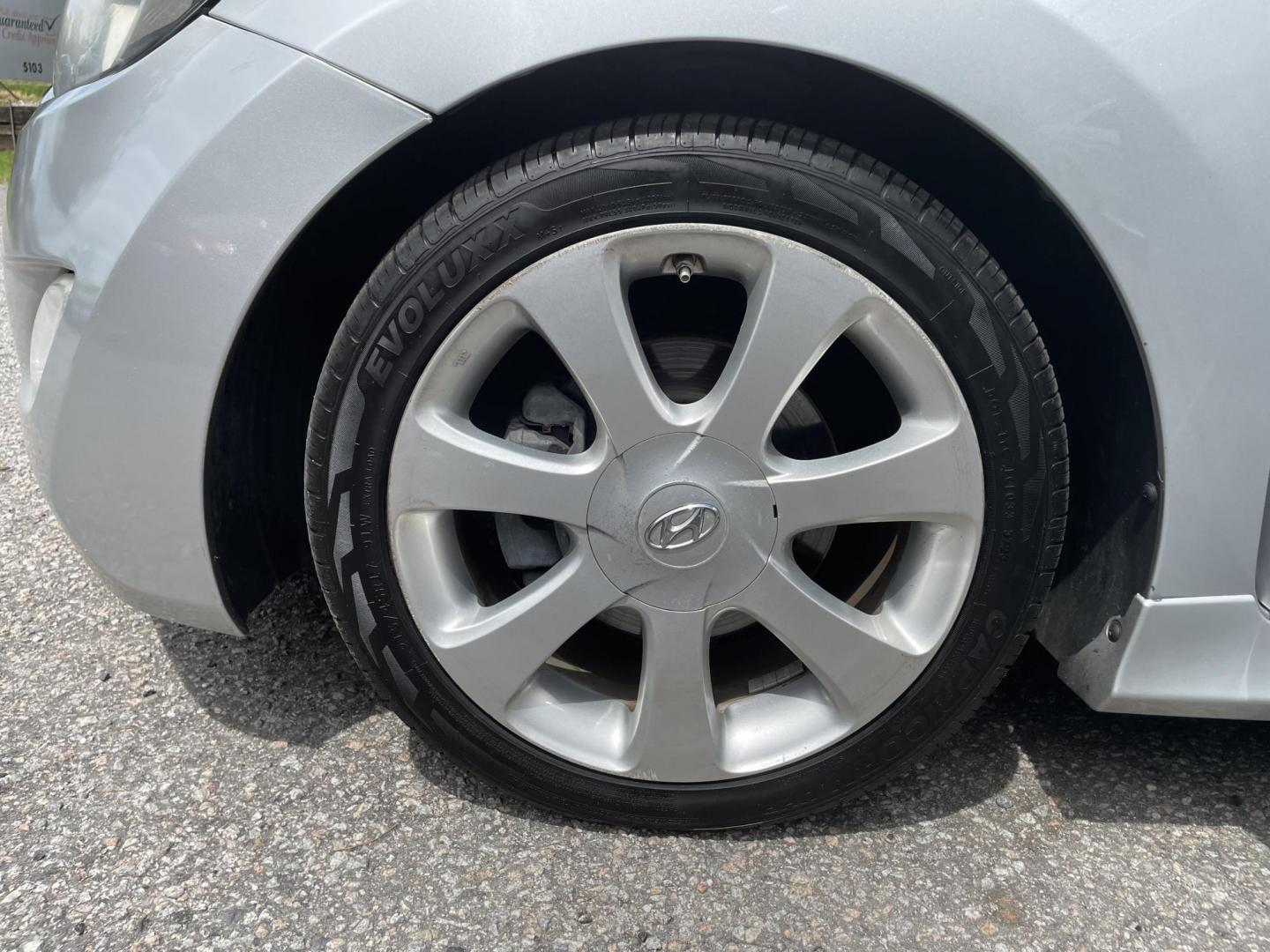 2013 SILVER HYUNDAI ELANTRA GLS (5NPDH4AE2DH) with an 1.8L engine, 6-Speed Manual transmission, located at 5103 Dorchester Rd., Charleston, SC, 29418-5607, (843) 767-1122, 36.245171, -115.228050 - Photo#21