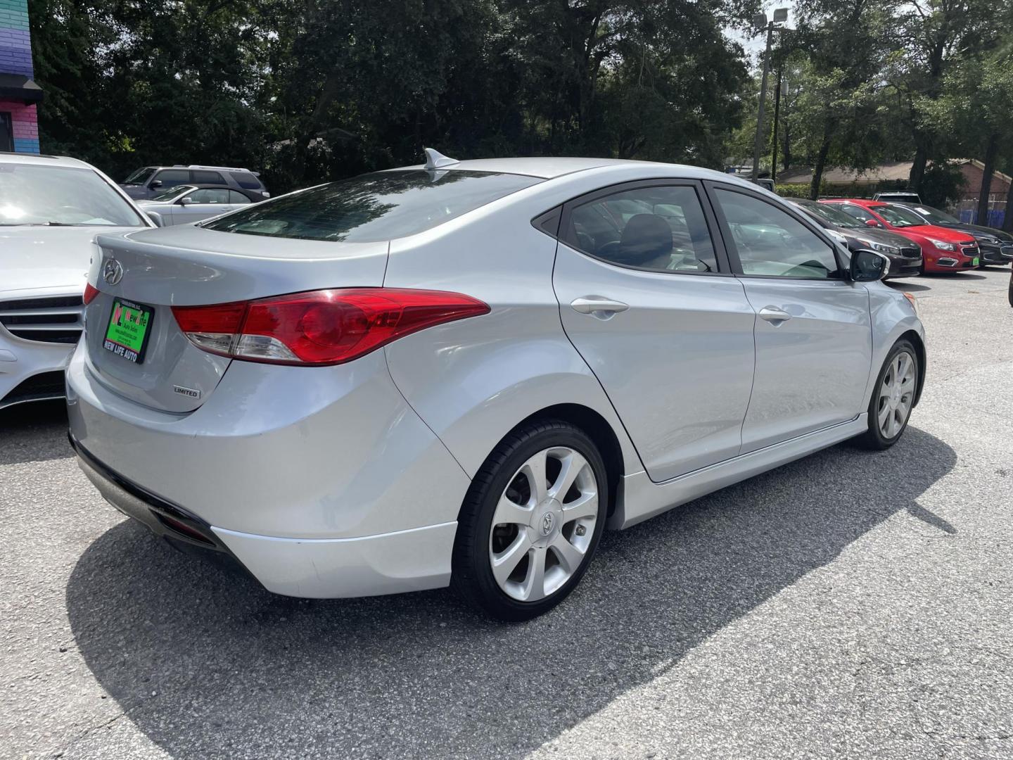 2013 SILVER HYUNDAI ELANTRA GLS (5NPDH4AE2DH) with an 1.8L engine, 6-Speed Manual transmission, located at 5103 Dorchester Rd., Charleston, SC, 29418-5607, (843) 767-1122, 36.245171, -115.228050 - Photo#5