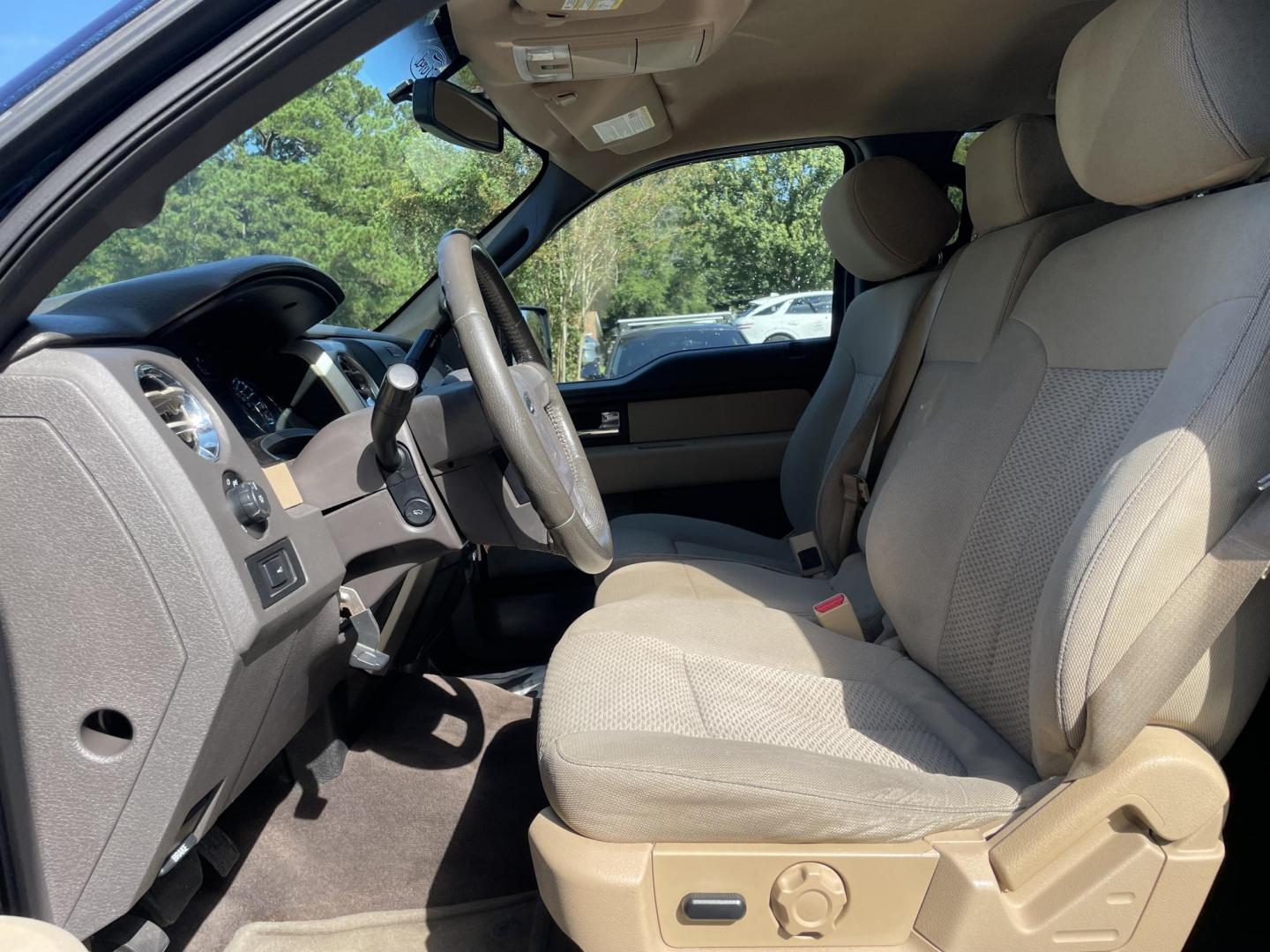 2014 BLUE FORD F-150 XLt (1FTFW1CT7EK) with an 3.5L engine, Automatic transmission, located at 5103 Dorchester Rd., Charleston, SC, 29418-5607, (843) 767-1122, 36.245171, -115.228050 - Spacious Interior with CD/AUX/Sat, Hands-free Phone, Power Everything (windows, locks, seat, mirrors), Keyless Entry, Running Boards, Bedliner, Tow Package with Brake Assist, Alloy Wheels. Clean CarFax (no accidents reported!) 154k miles Located at New Life Auto Sales! 2023 WINNER for Post & Couri - Photo#19