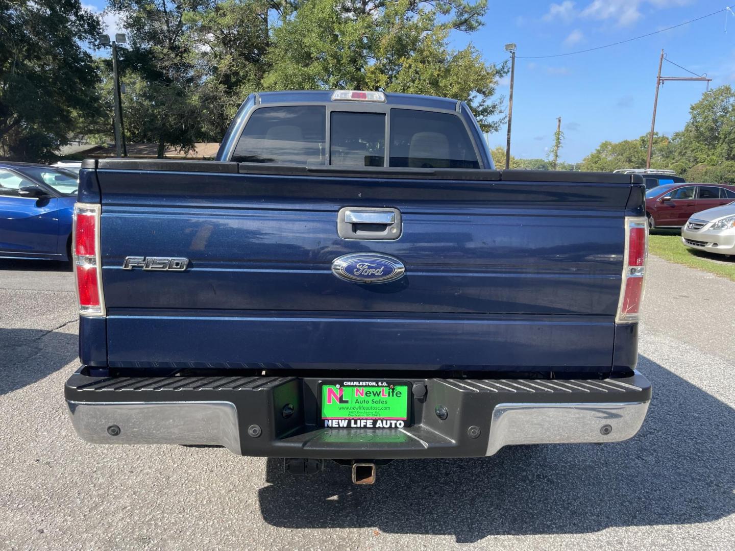 2014 BLUE FORD F-150 XLt (1FTFW1CT7EK) with an 3.5L engine, Automatic transmission, located at 5103 Dorchester Rd., Charleston, SC, 29418-5607, (843) 767-1122, 36.245171, -115.228050 - Spacious Interior with CD/AUX/Sat, Hands-free Phone, Power Everything (windows, locks, seat, mirrors), Keyless Entry, Running Boards, Bedliner, Tow Package with Brake Assist, Alloy Wheels. Clean CarFax (no accidents reported!) 154k miles Located at New Life Auto Sales! 2023 WINNER for Post & Couri - Photo#5