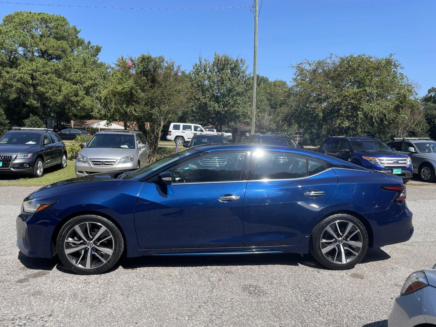 2020 BLUE NISSAN MAXIMA 3.5 SV (1N4AA6CV3LC) with an 3.5L engine, Continuously Variable transmission, located at 5103 Dorchester Rd., Charleston, SC, 29418-5607, (843) 767-1122, 36.245171, -115.228050 - Clean CarFax (no accidents reported!) Leather, Navigation, Backup Camera, CD/AUX/Sat/Bluetooth, Dual Climate Control, Power Everything (windows, locks, seats, mirrors), Heated Seats, Push Button Start, Keyless Entry, Alloy Wheels. 152k miles Located at New Life Auto Sales! 2023 WINNER for Post & Co - Photo#3