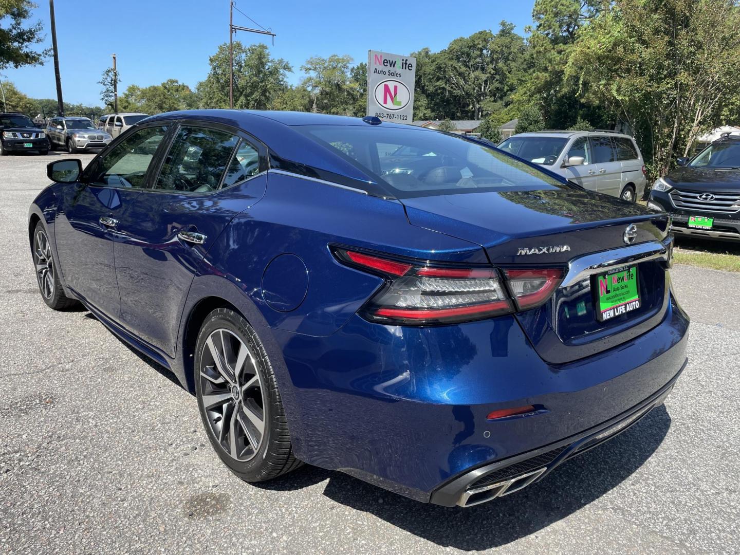 2020 BLUE NISSAN MAXIMA 3.5 SV (1N4AA6CV3LC) with an 3.5L engine, Continuously Variable transmission, located at 5103 Dorchester Rd., Charleston, SC, 29418-5607, (843) 767-1122, 36.245171, -115.228050 - Clean CarFax (no accidents reported!) Leather, Navigation, Backup Camera, CD/AUX/Sat/Bluetooth, Dual Climate Control, Power Everything (windows, locks, seats, mirrors), Heated Seats, Push Button Start, Keyless Entry, Alloy Wheels. 152k miles Located at New Life Auto Sales! 2023 WINNER for Post & Co - Photo#4