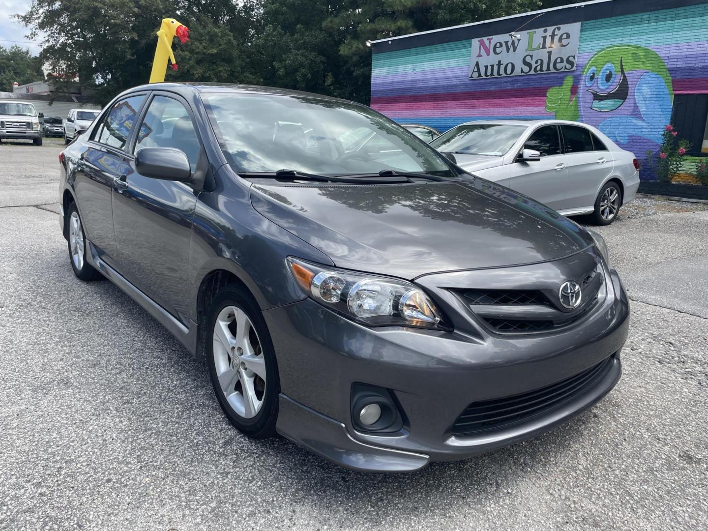 2012 GRAY TOYOTA COROLLA S (5YFBU4EE2CP) with an 1.8L engine, Automatic transmission, located at 5103 Dorchester Rd., Charleston, SC, 29418-5607, (843) 767-1122, 36.245171, -115.228050 - Photo#0