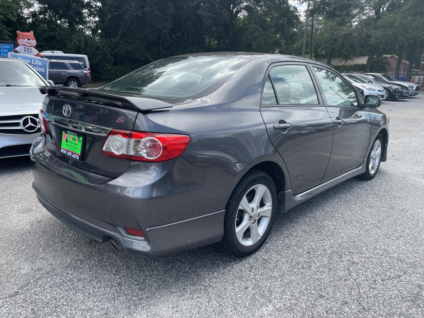 2012 GRAY TOYOTA COROLLA S (5YFBU4EE2CP) with an 1.8L engine, Automatic transmission, located at 5103 Dorchester Rd., Charleston, SC, 29418-5607, (843) 767-1122, 36.245171, -115.228050 - Sporty Interior with CD/AUX/Bluetooth, Hands-free Phone, Power Windows, Power Locks, Power Mirrors, Keyless Entry, Alloy Wheels. Local Trade-in!! 115k mile Located at New Life Auto Sales! 2023 WINNER for Post & Courier's Charleston's Choice Pre-owned Car Dealer AND 2018-2024 Top 5 Finalist for Char - Photo#8