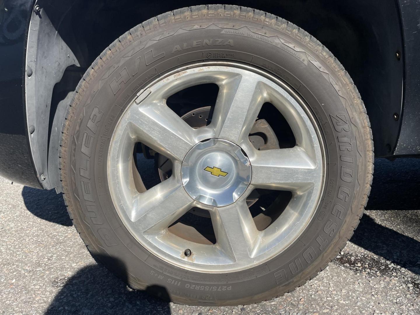 2007 BLACK CHEVROLET TAHOE LTZ (1GNFK13057R) with an 5.3L engine, Automatic transmission, located at 5103 Dorchester Rd., Charleston, SC, 29418-5607, (843) 767-1122, 36.245171, -115.228050 - Leather, Sunroof, Navigation, Backup Camera, CD/Aux/Sat, OnStar, Dual Climate Control, Power Everything (windows, locks, seats, mirrors), Heated/Memory Seating, Power Liftgate, Keyless Entry, Middle Row Captain's Seats, Convenient Third Row, Alloy Wheels. 226k miles Located at New Life Auto Sales! - Photo#22