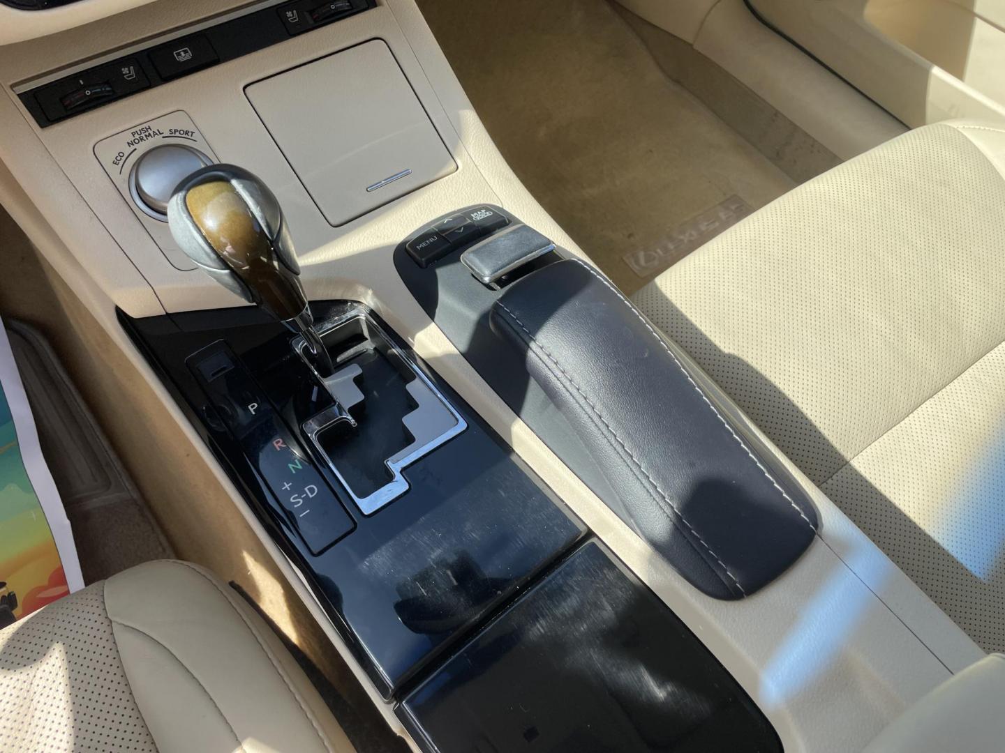 2014 GRAY LEXUS ES 350 BASE (JTHBK1GG7E2) with an 3.5L engine, Automatic transmission, located at 5103 Dorchester Rd., Charleston, SC, 29418-5607, (843) 767-1122, 36.245171, -115.228050 - Photo#17