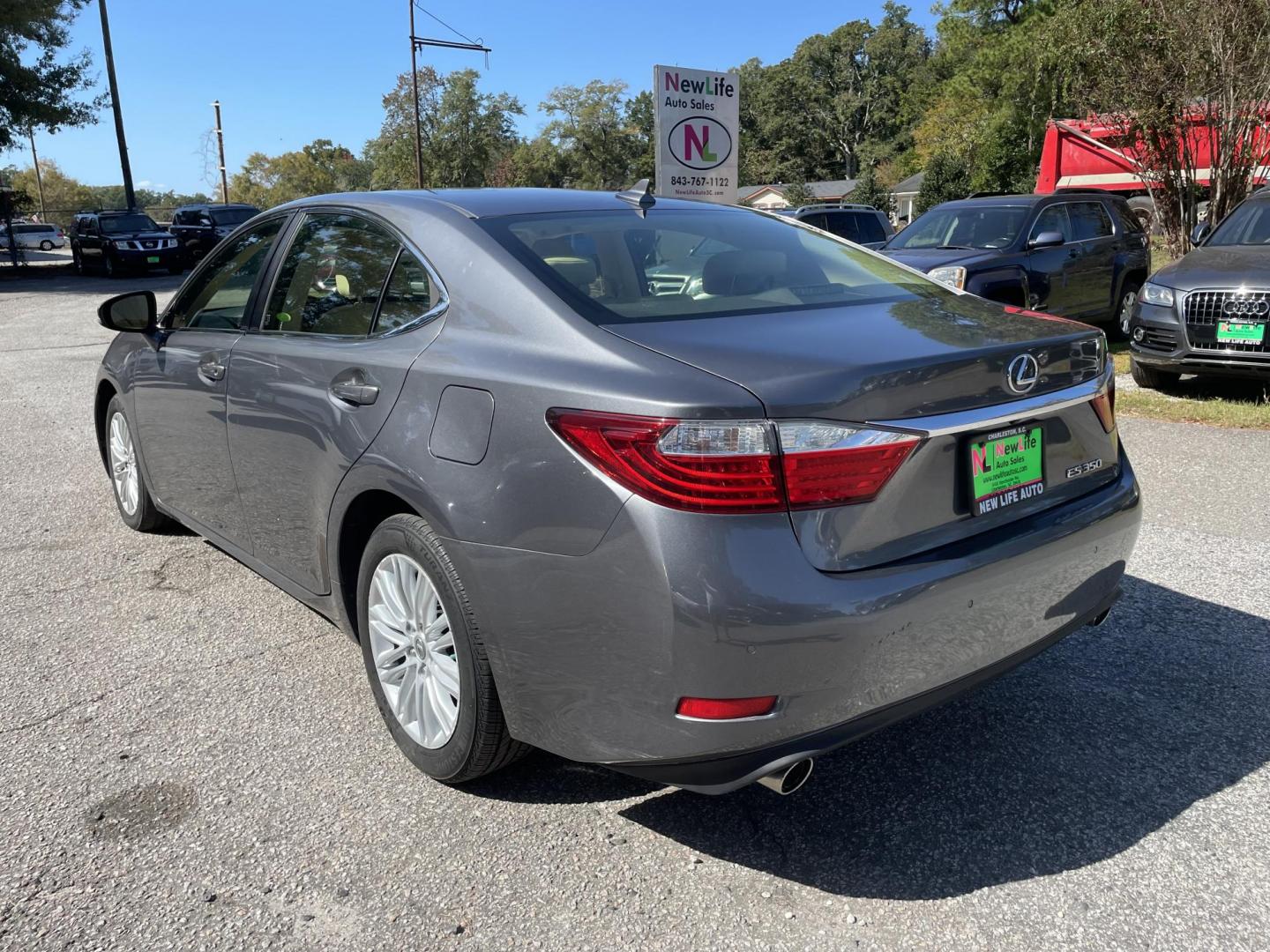 2014 GRAY LEXUS ES 350 BASE (JTHBK1GG7E2) with an 3.5L engine, Automatic transmission, located at 5103 Dorchester Rd., Charleston, SC, 29418-5607, (843) 767-1122, 36.245171, -115.228050 - Photo#3