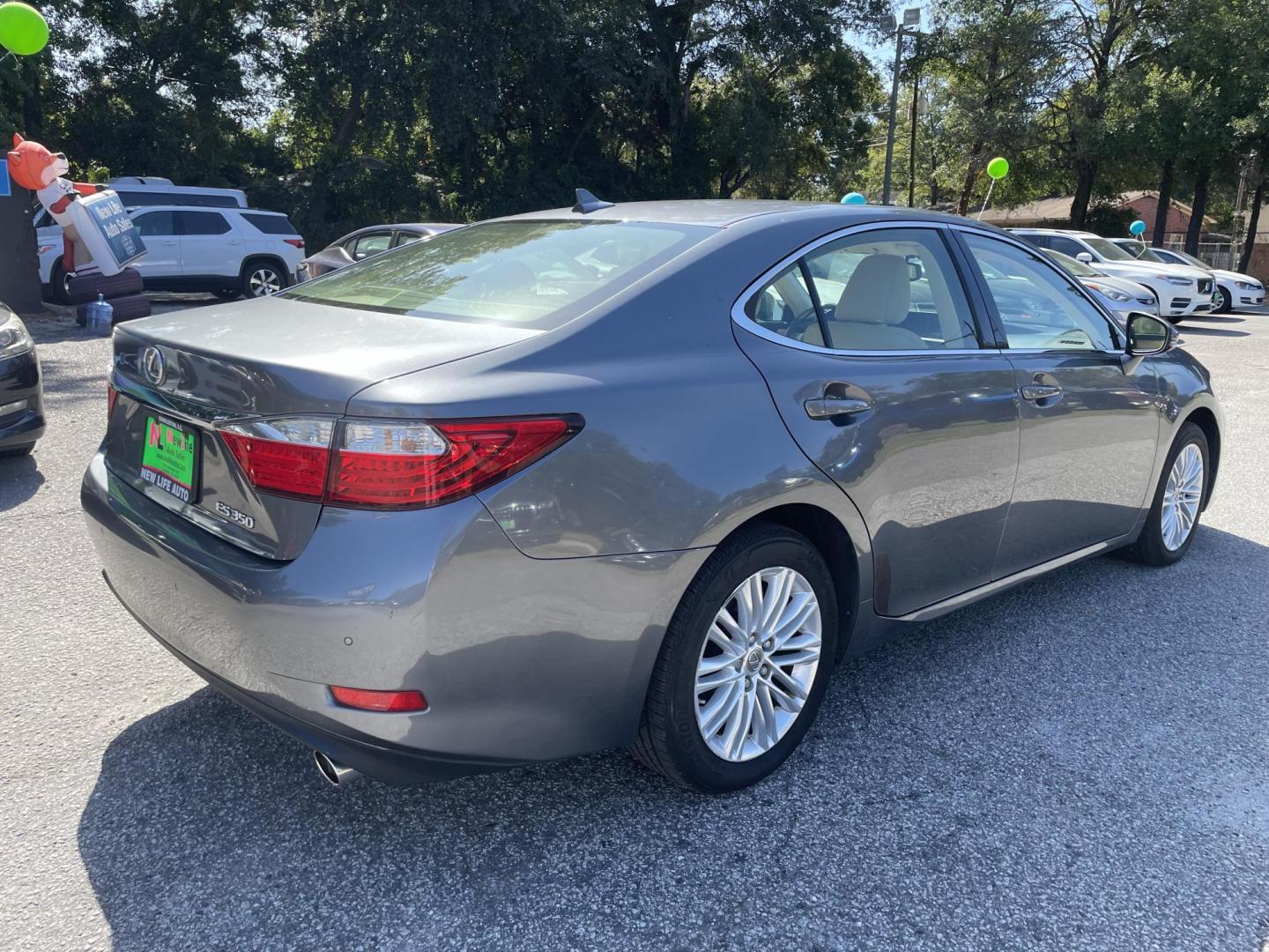 2014 GRAY LEXUS ES 350 BASE (JTHBK1GG7E2) with an 3.5L engine, Automatic transmission, located at 5103 Dorchester Rd., Charleston, SC, 29418-5607, (843) 767-1122, 36.245171, -115.228050 - Photo#5