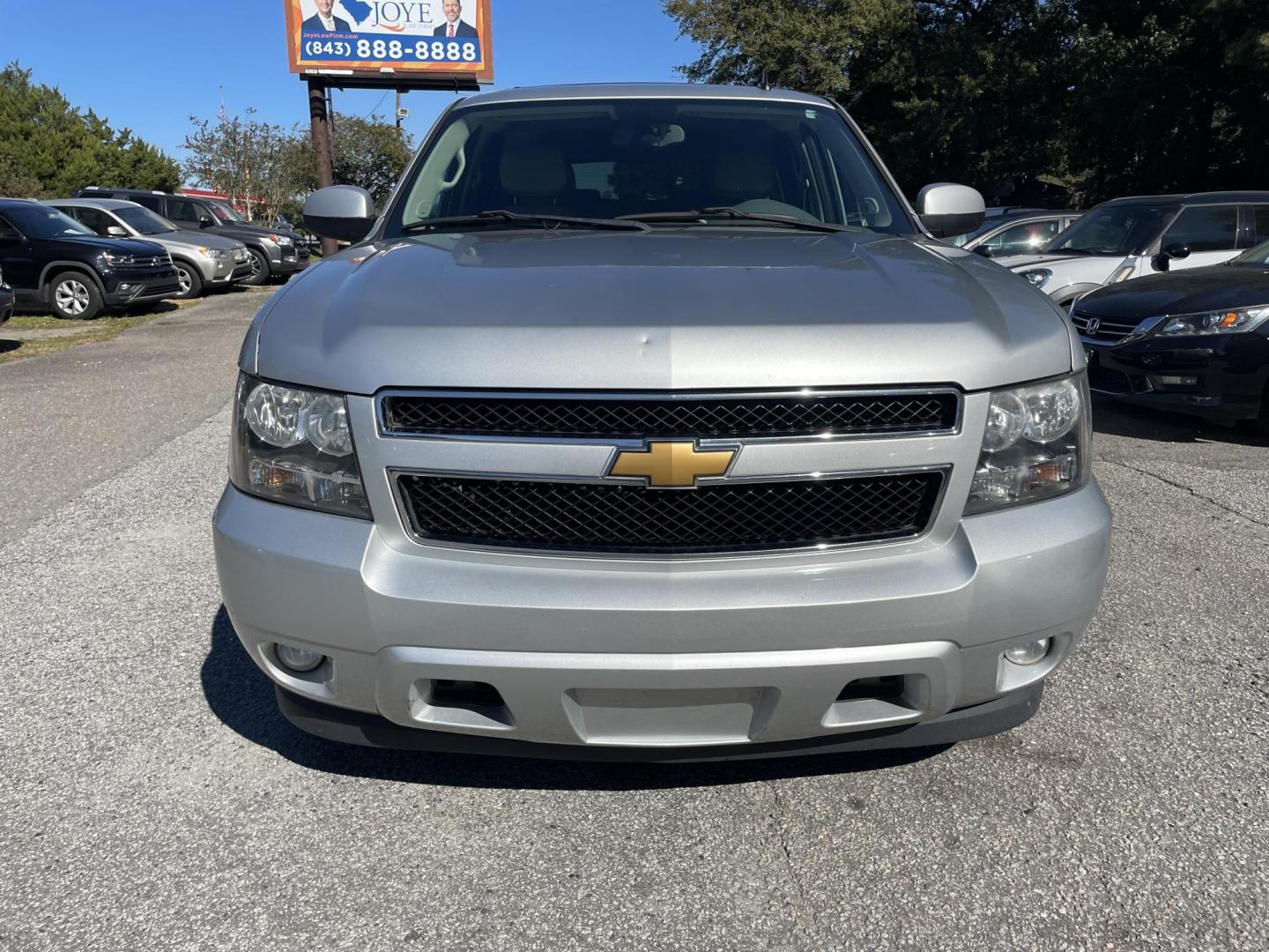 2012 SILVER CHEVROLET TAHOE LT (1GNSCBE09CR) with an 5.3L engine, Automatic transmission, located at 5103 Dorchester Rd., Charleston, SC, 29418-5607, (843) 767-1122, 36.245171, -115.228050 - Leather, CD/AUX/SAT, OnStar, Dual Climate Control, Power Everything (windows, locks, seats, mirrors), Heated Seats, Keyless Entry, Middle Bench Seat, Convenient Third Row, Running Boards, Tow Package, Alloy Wheels. 236k miles Located at New Life Auto Sales! 2023 WINNER for Post & Courier's Charlest - Photo#1