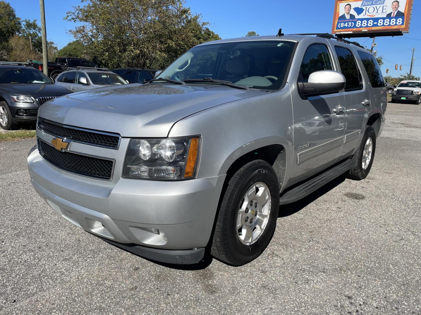 2012 SILVER CHEVROLET TAHOE LT (1GNSCBE09CR) with an 5.3L engine, Automatic transmission, located at 5103 Dorchester Rd., Charleston, SC, 29418-5607, (843) 767-1122, 36.245171, -115.228050 - Leather, CD/AUX/SAT, OnStar, Dual Climate Control, Power Everything (windows, locks, seats, mirrors), Heated Seats, Keyless Entry, Middle Bench Seat, Convenient Third Row, Running Boards, Tow Package, Alloy Wheels. 236k miles Located at New Life Auto Sales! 2023 WINNER for Post & Courier's Charlest - Photo#2