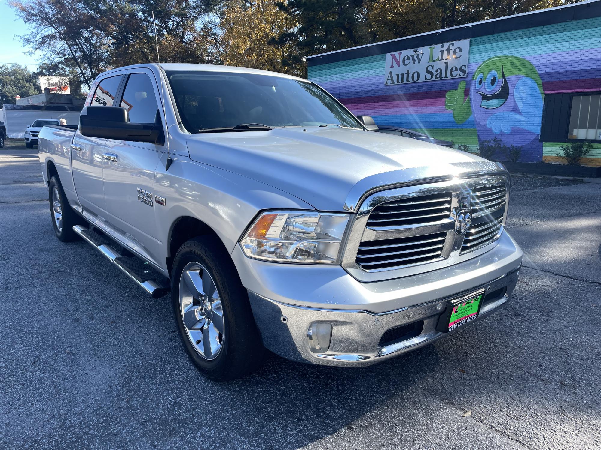 photo of 2014 RAM 1500 SLT BIG HORN - Beautiful & Spacious! Low Miles!!