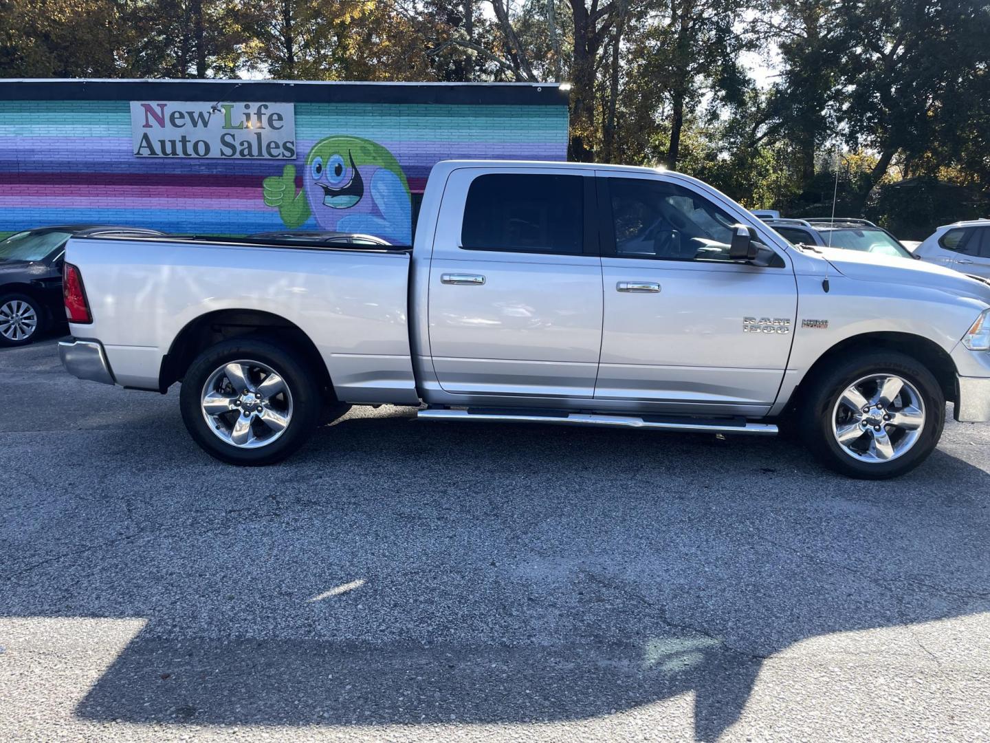 2014 SILVER RAM 1500 BIG HORN (1C6RR6TT3ES) with an 5.7L engine, Automatic transmission, located at 5103 Dorchester Rd., Charleston, SC, 29418-5607, (843) 767-1122, 36.245171, -115.228050 - Photo#7