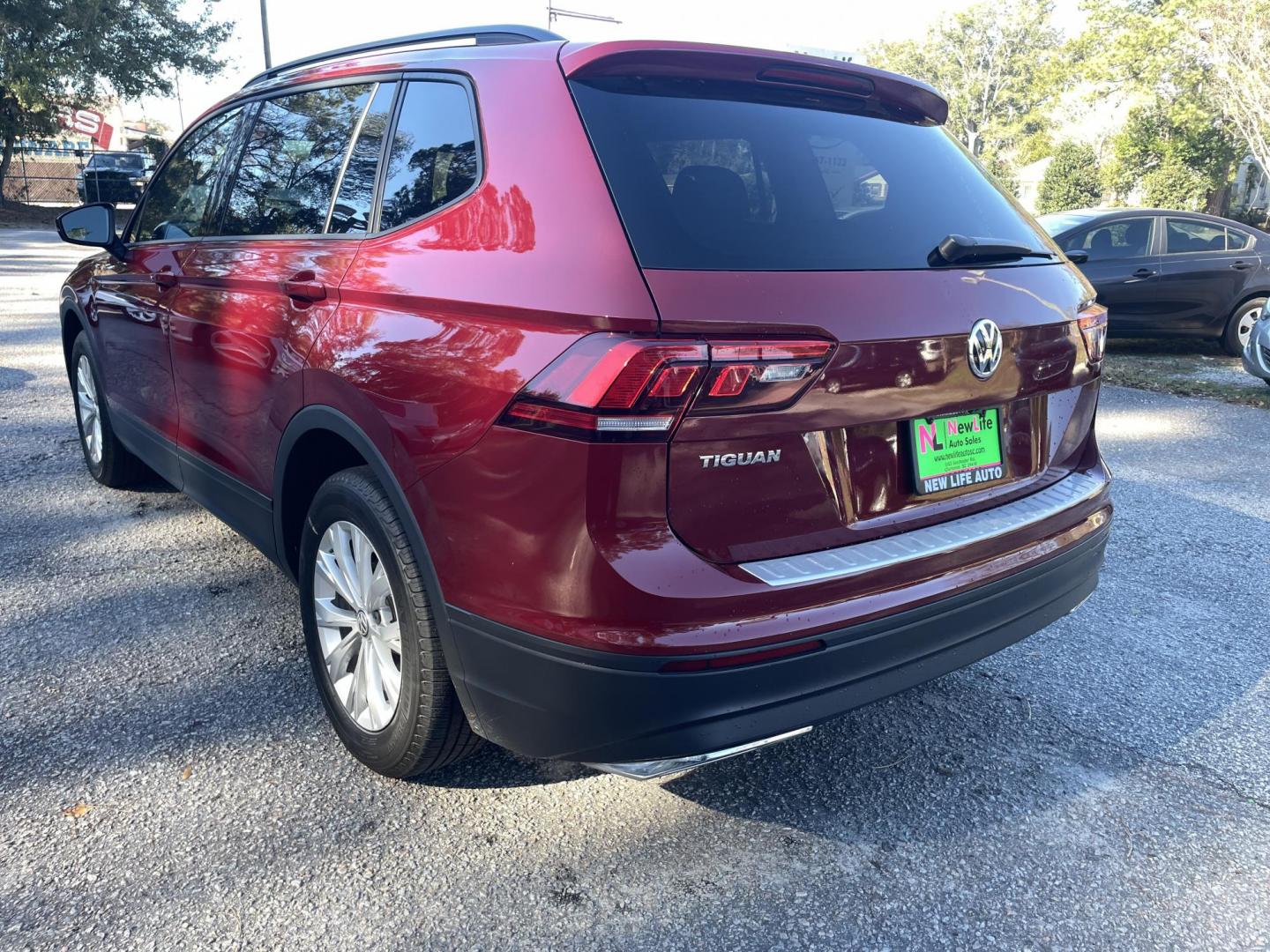 2018 RED VOLKSWAGEN TIGUAN 2.0T S (3VV1B7AX2JM) with an 2.0L engine, Automatic transmission, located at 5103 Dorchester Rd., Charleston, SC, 29418-5607, (843) 767-1122, 36.245171, -115.228050 - Photo#3