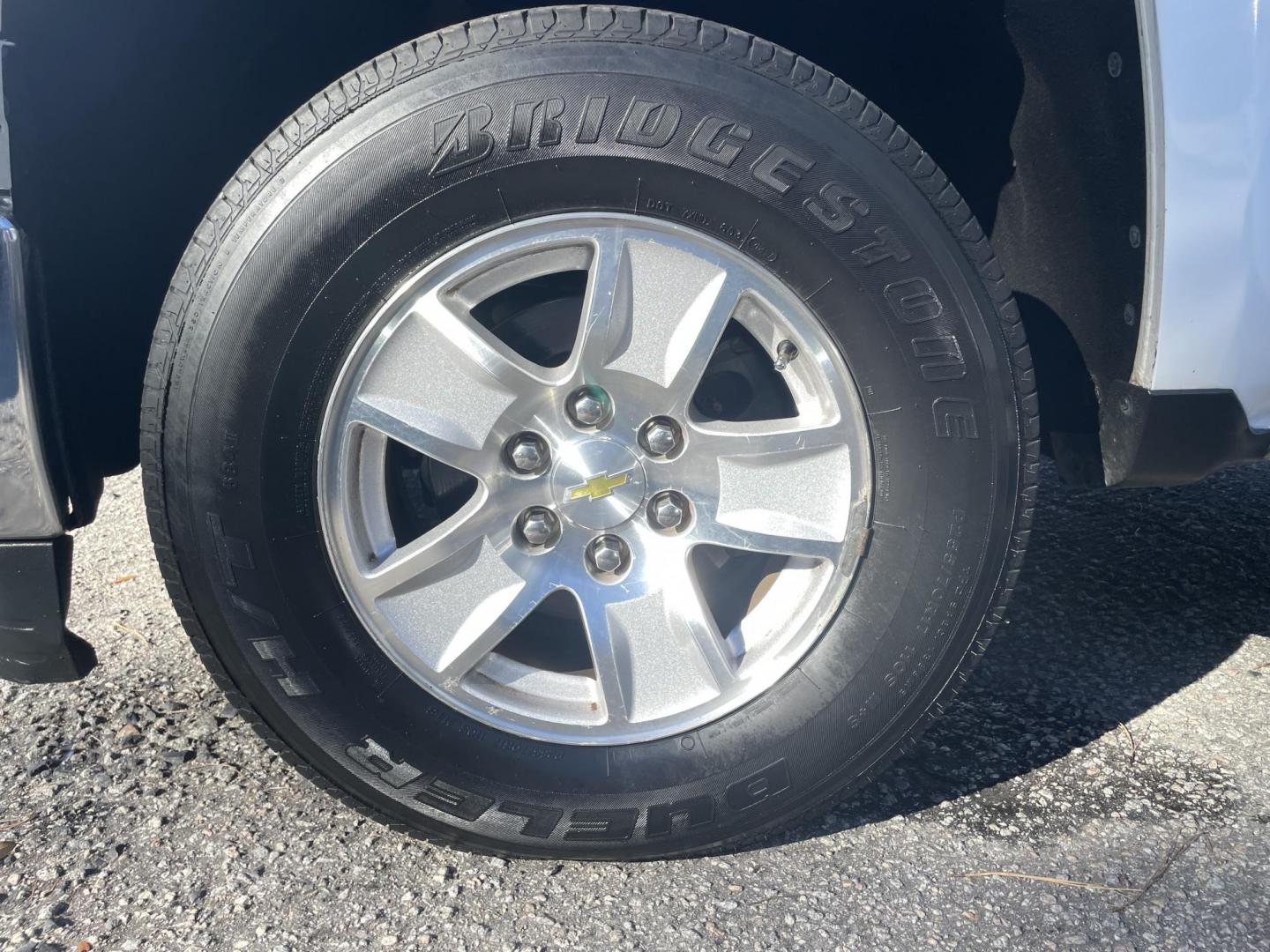 2014 WHITE CHEVROLET SILVERADO 1500 LT (3GCPCREH5EG) with an 4.3L engine, Automatic transmission, located at 5103 Dorchester Rd., Charleston, SC, 29418-5607, (843) 767-1122, 36.245171, -115.228050 - Clean CarFax (no accidents reported!) CD/AUX/USB/Sat/Bluetooth, OnStar available, Power Windows, Power Locks, Power Mirrors, Keyless Entry, Bedliner, Tow Package, Alloy Wheels. 114k miles Located at New Life Auto Sales! 2023 WINNER for Post & Courier's Charleston's Choice Pre-owned Car Dealer AND 2 - Photo#18