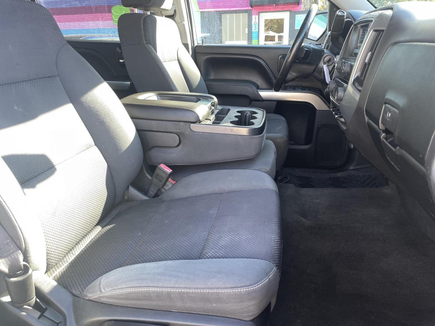 2014 WHITE CHEVROLET SILVERADO 1500 LT (3GCPCREH5EG) with an 4.3L engine, Automatic transmission, located at 5103 Dorchester Rd., Charleston, SC, 29418-5607, (843) 767-1122, 36.245171, -115.228050 - Clean CarFax (no accidents reported!) CD/AUX/USB/Sat/Bluetooth, OnStar available, Power Windows, Power Locks, Power Mirrors, Keyless Entry, Bedliner, Tow Package, Alloy Wheels. 114k miles Located at New Life Auto Sales! 2023 WINNER for Post & Courier's Charleston's Choice Pre-owned Car Dealer AND 2 - Photo#9